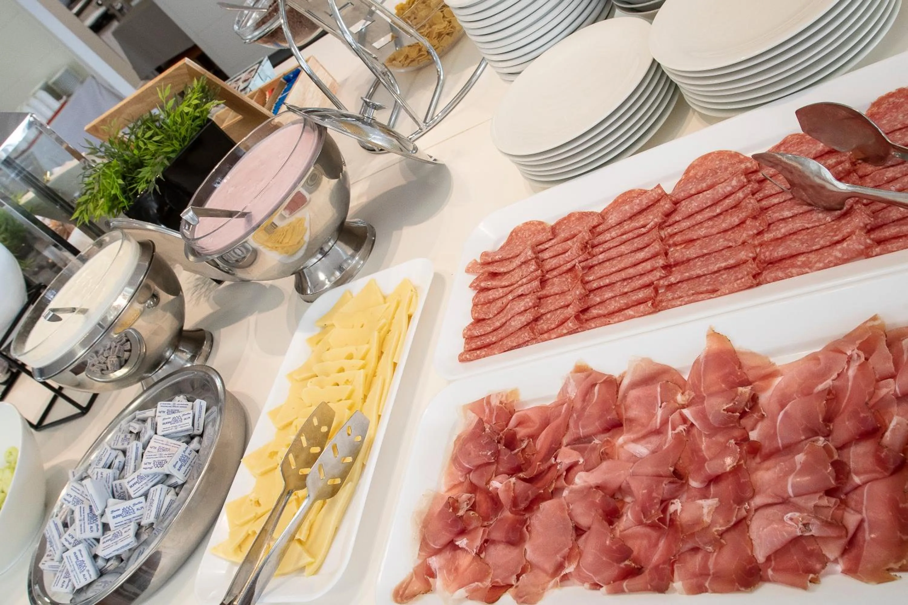 Food in Hotel Imperial Palace