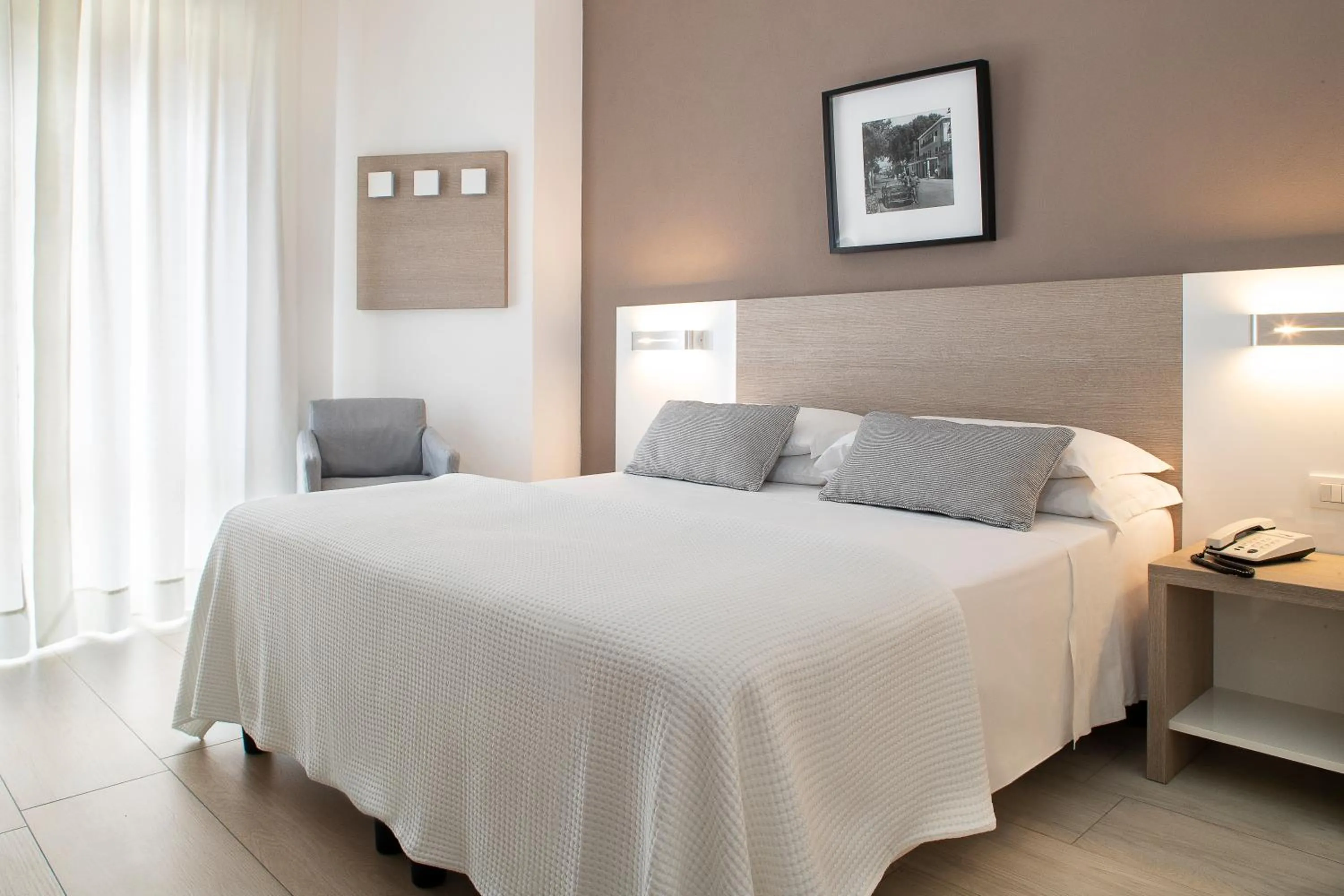 Bed in Hotel Imperial Palace
