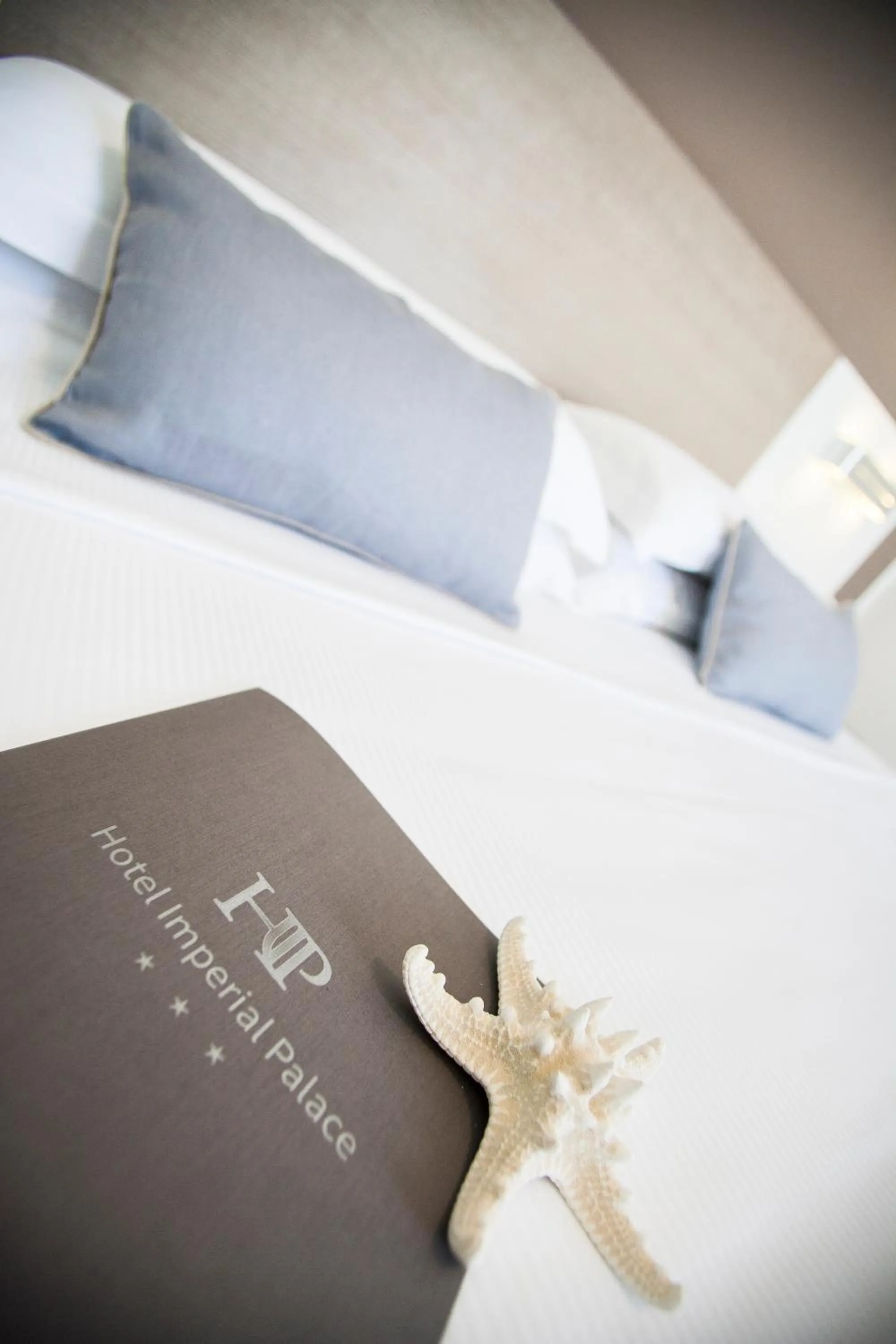 Bed in Hotel Imperial Palace