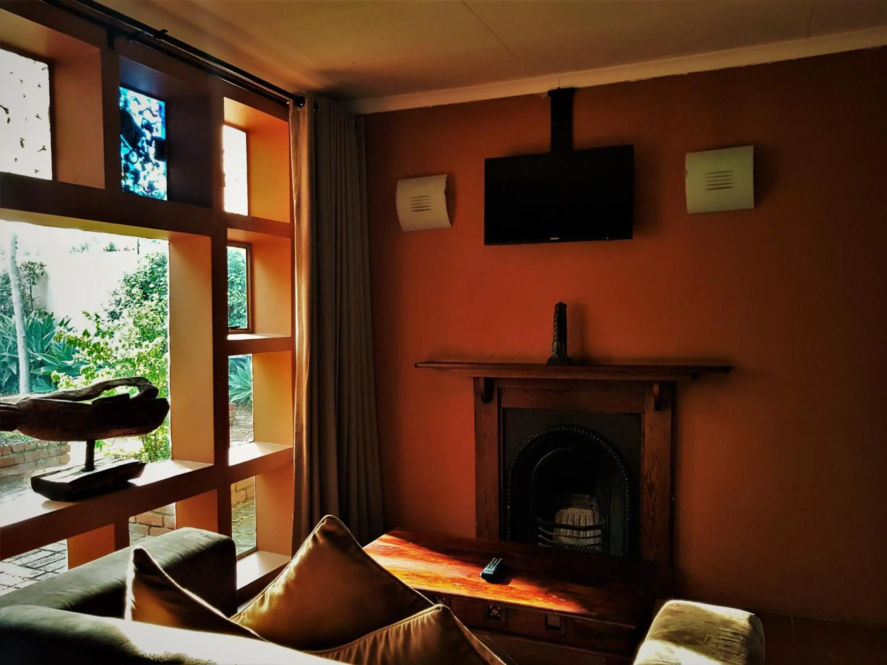 Family Room - single occupancy in African Roots Guest House Family Room - single occupancy in African Roots Guest House