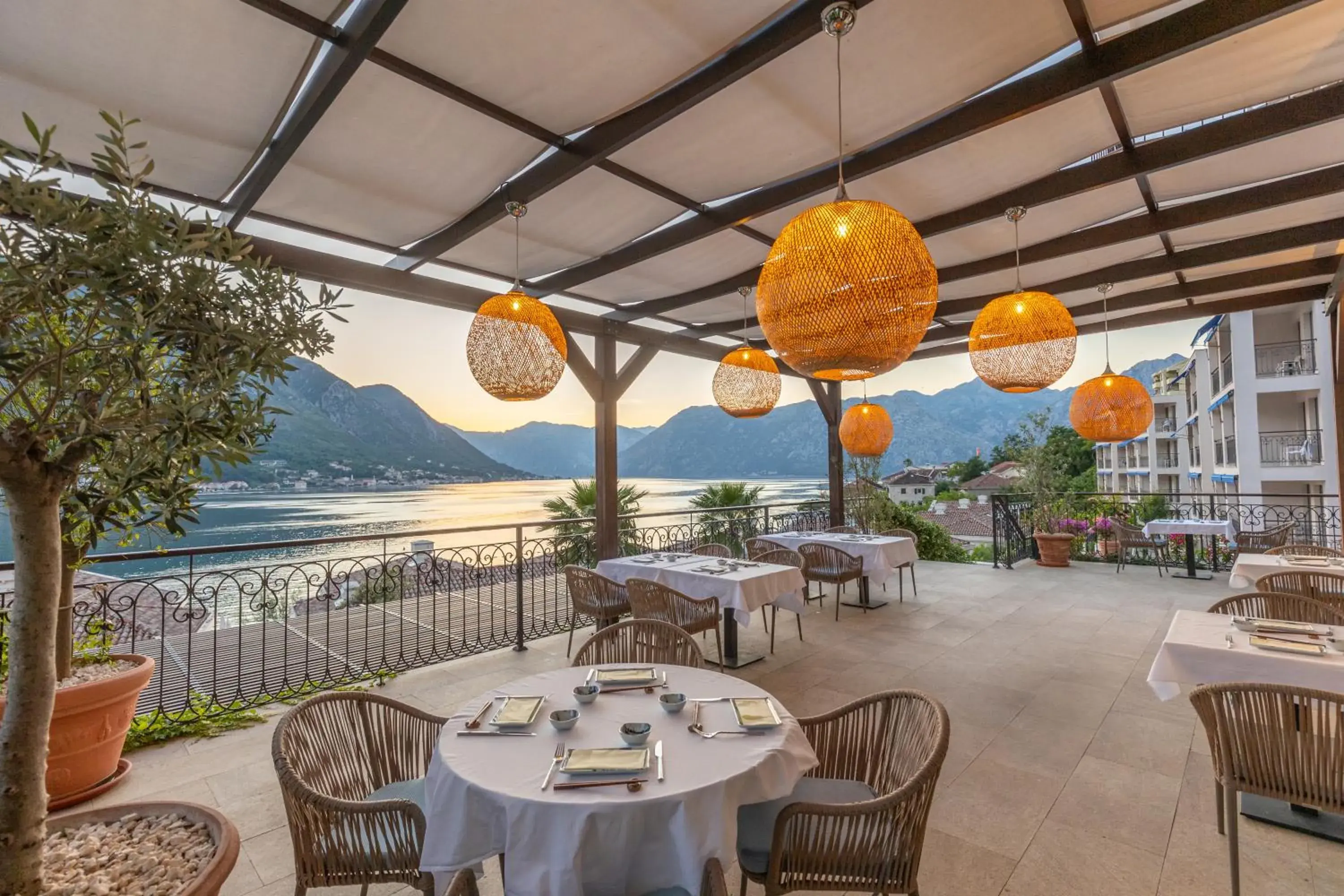 Restaurant/places to eat in HUMA Kotor Bay Hotel and Villas Restaurant/places to eat in HUMA Kotor Bay Hotel and Villas