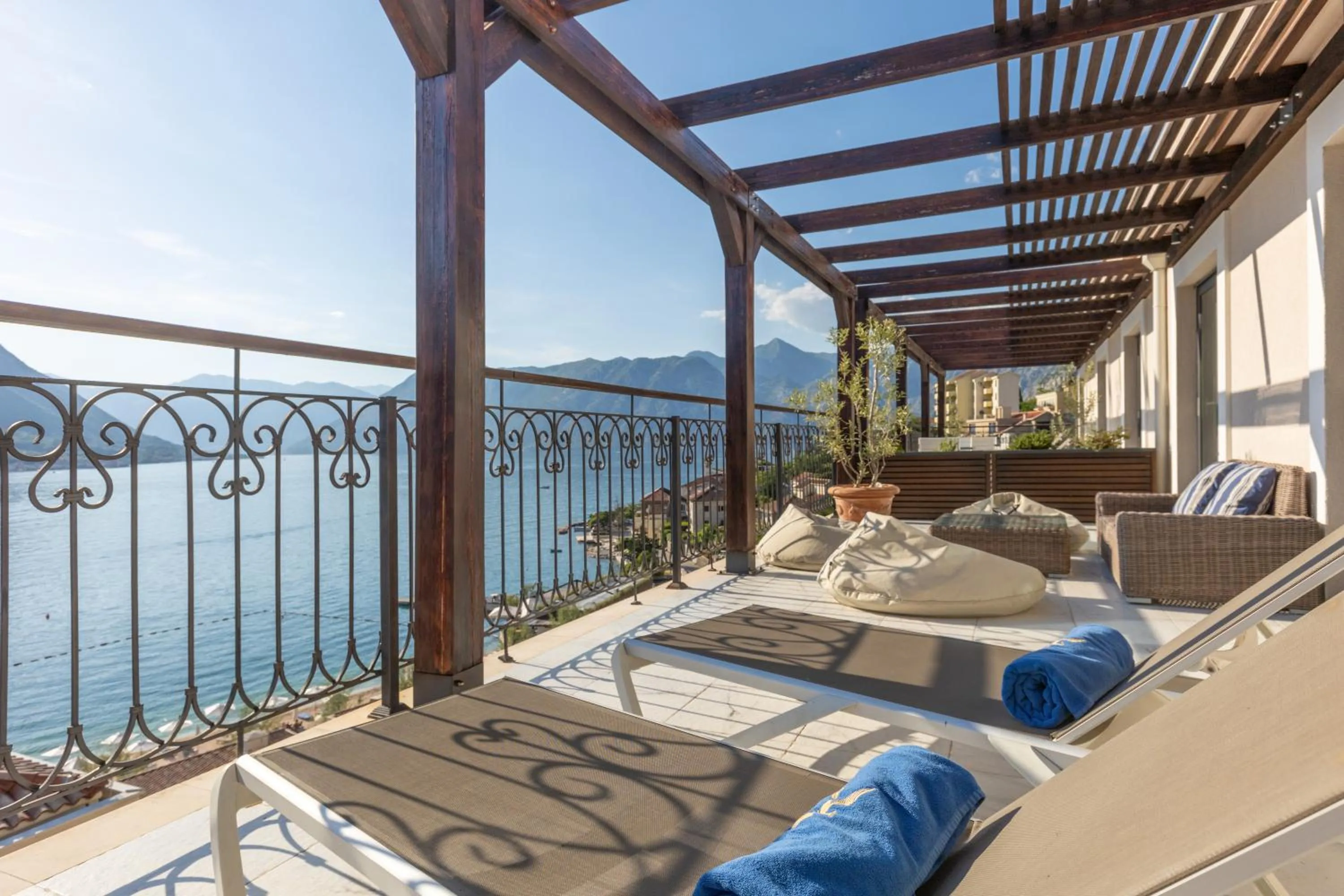Balcony/Terrace in HUMA Kotor Bay Hotel and Villas