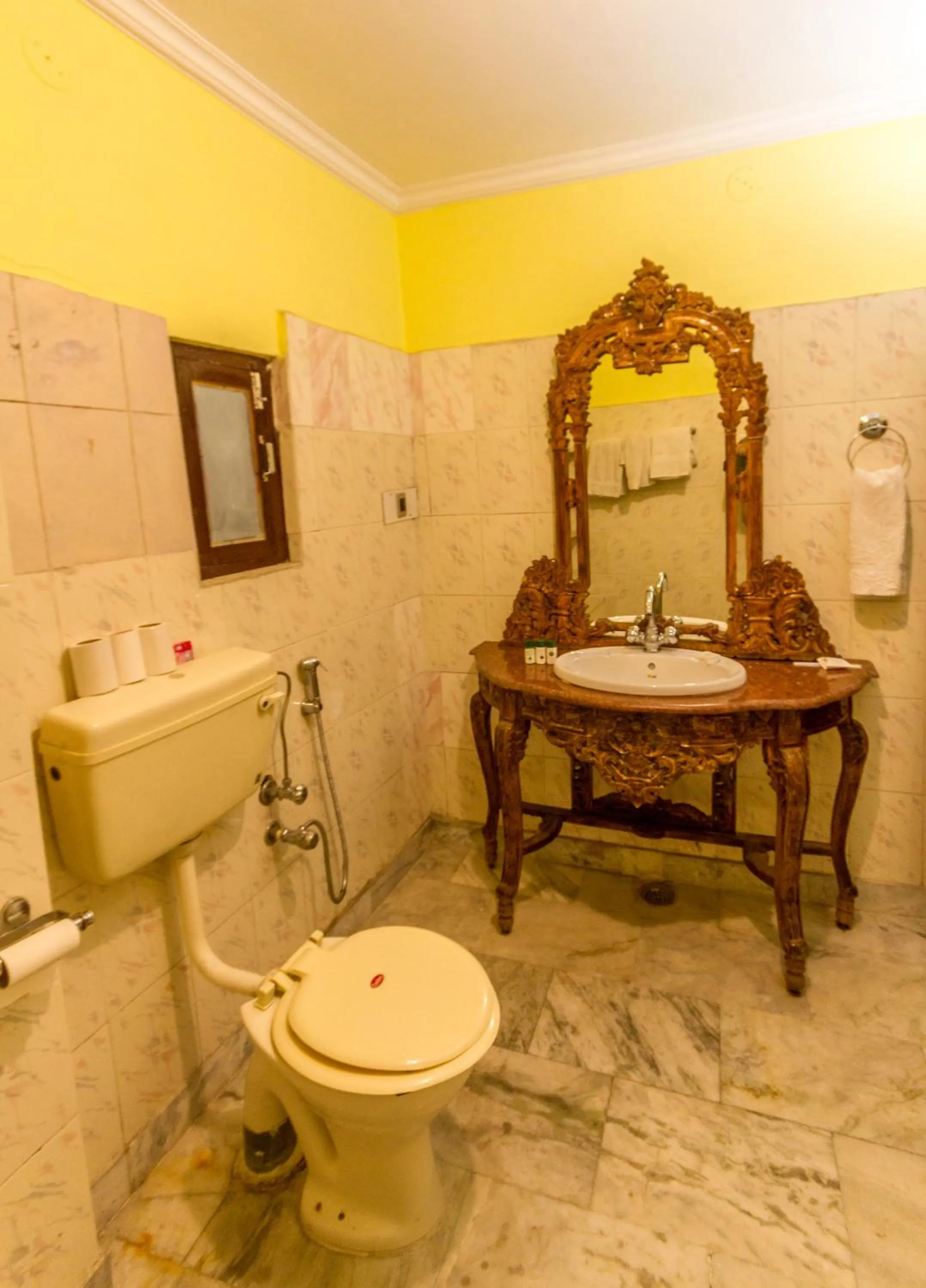 WelcomHeritage Grace Hotel