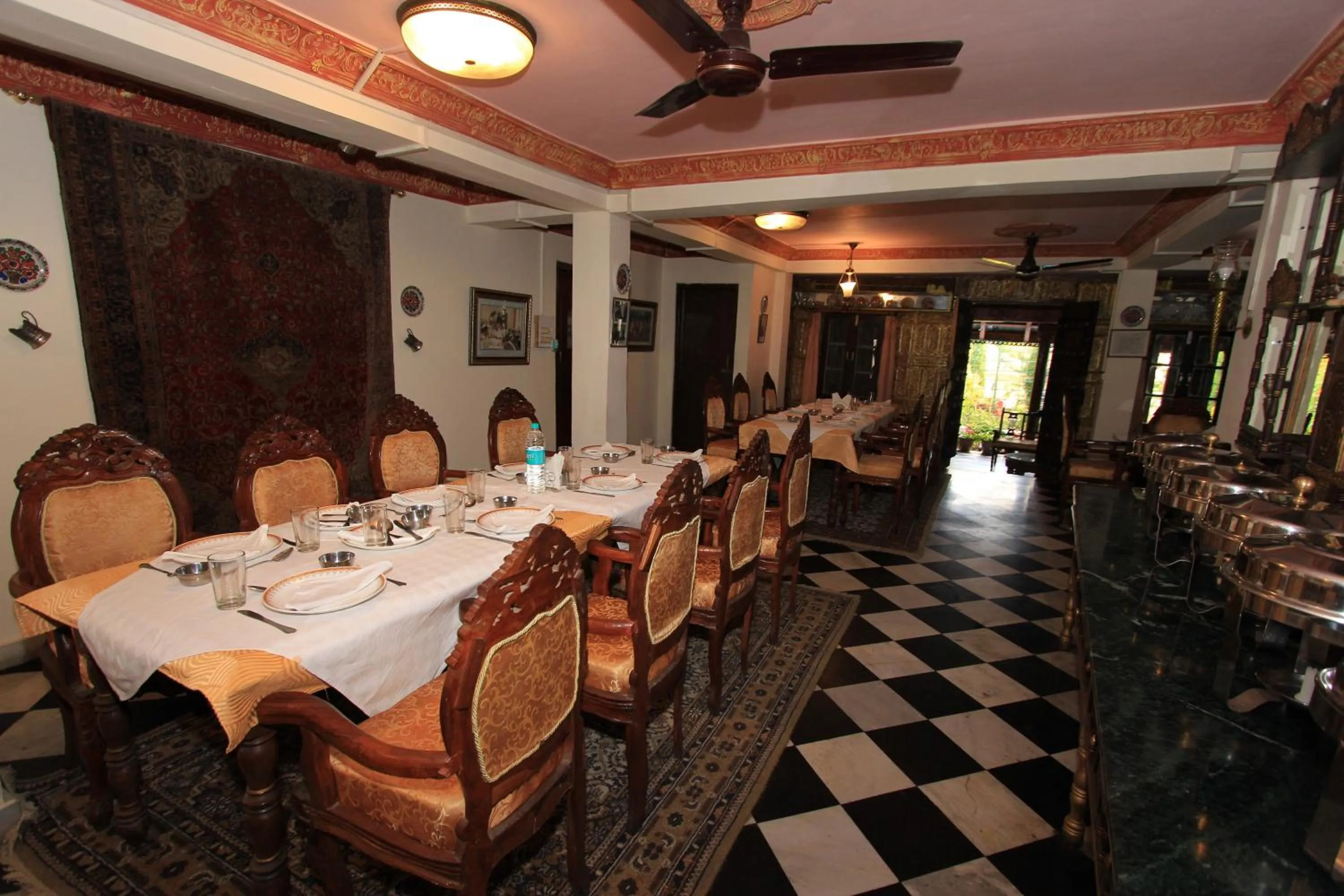 Restaurant/places to eat in WelcomHeritage Grace Hotel