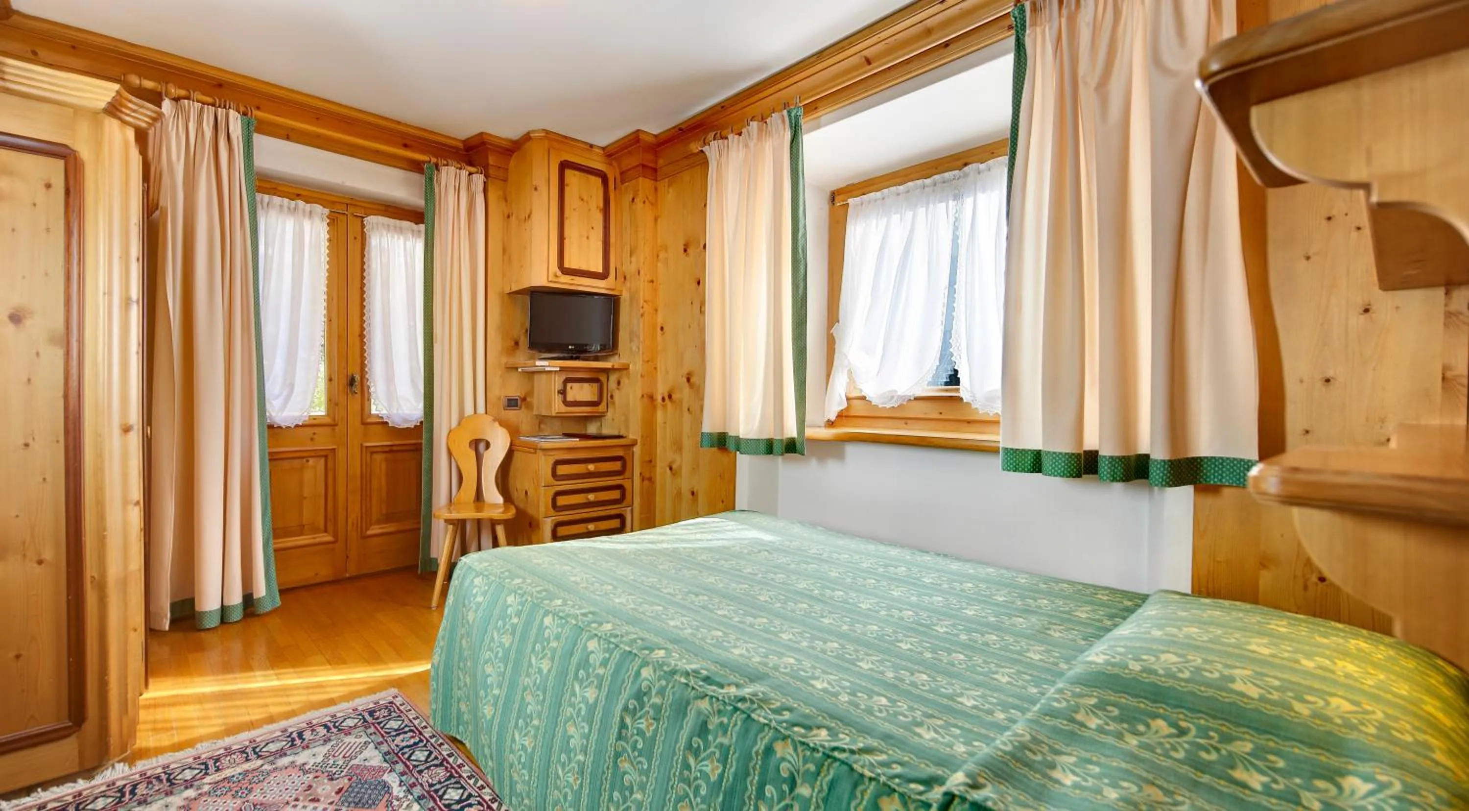 Photo of the whole room, Bed in Hotel Natale