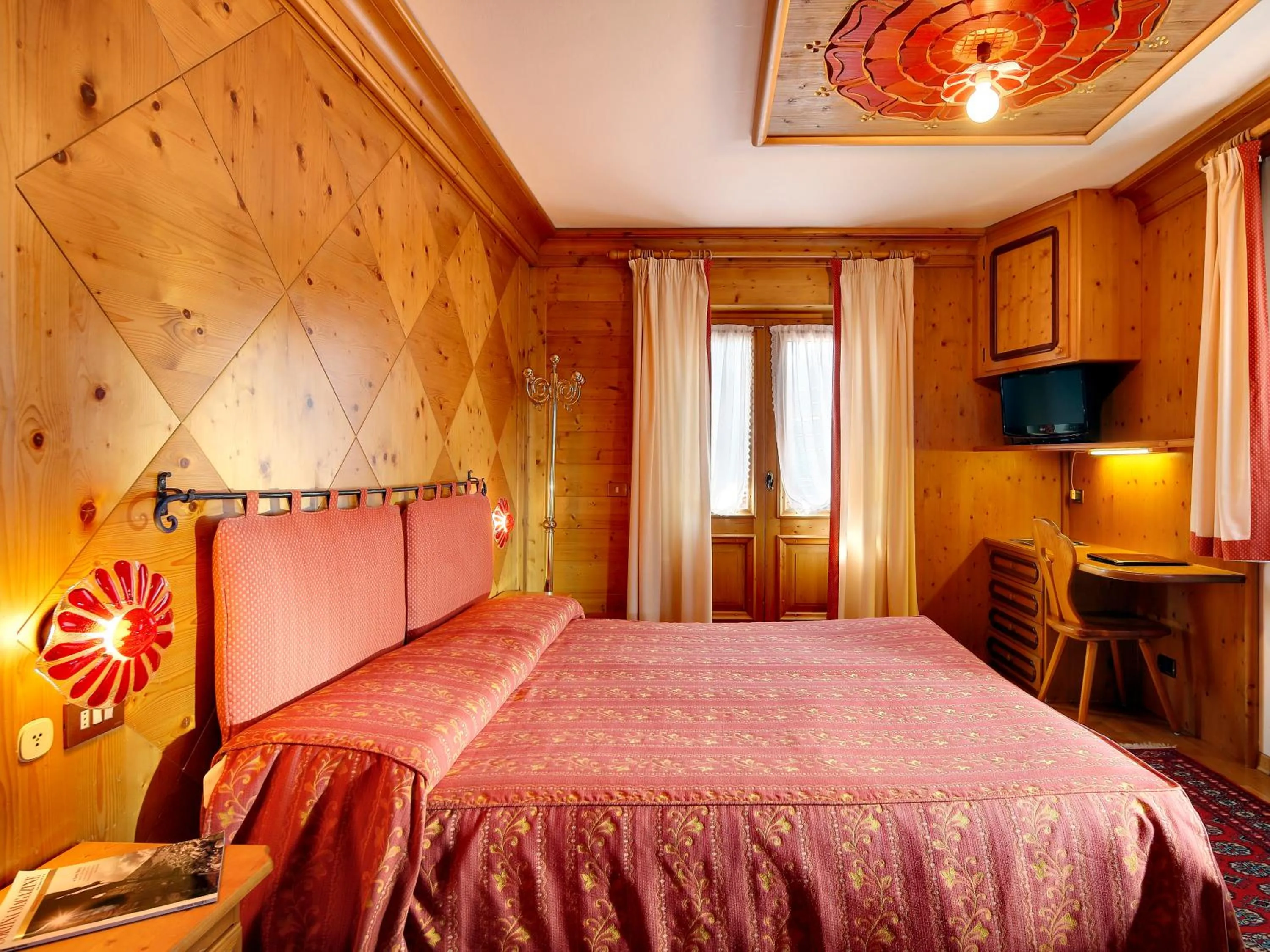 Photo of the whole room, Bed in Hotel Natale