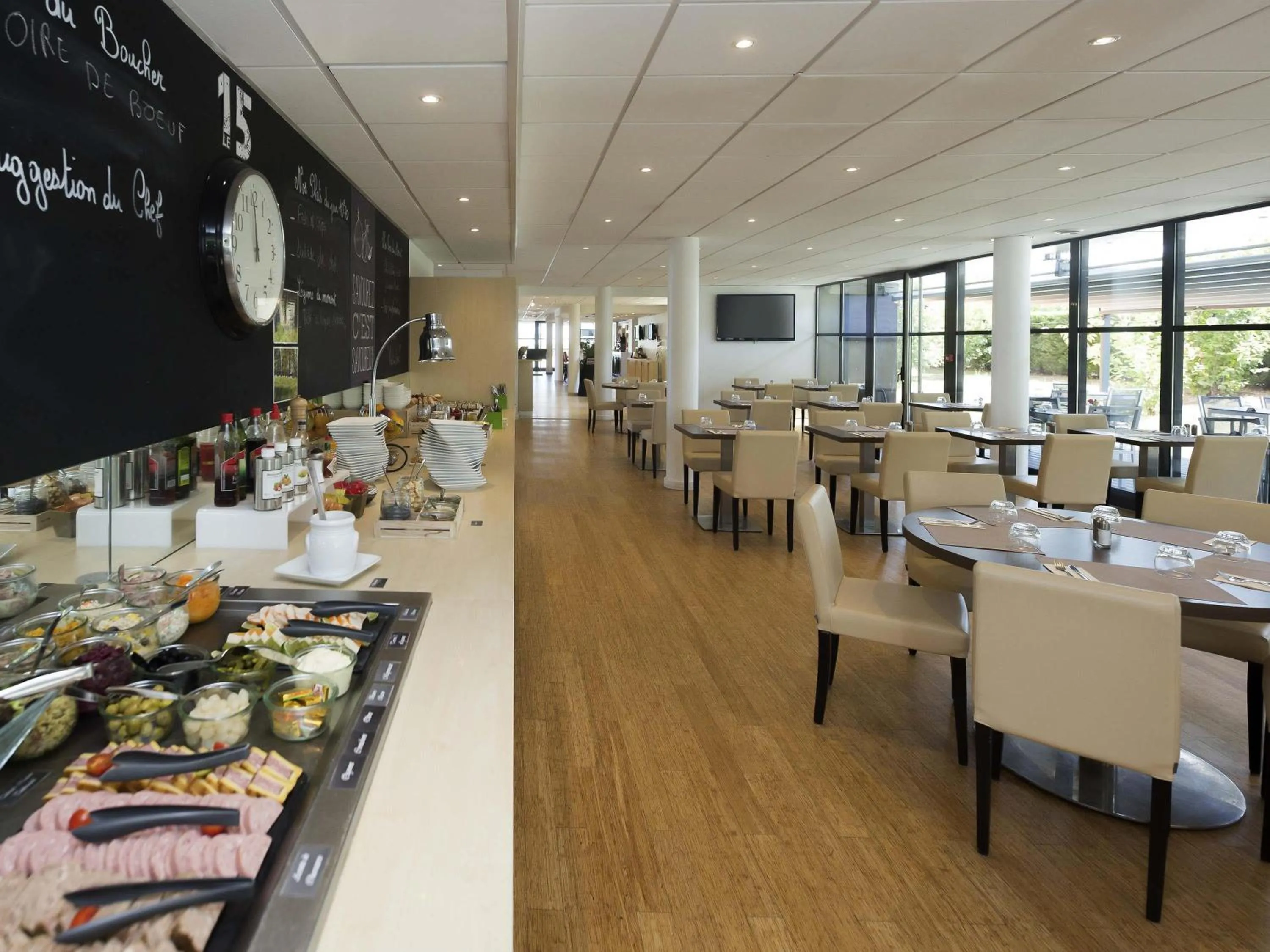 Restaurant/places to eat in ibis budget Lyon Est Chaponnay