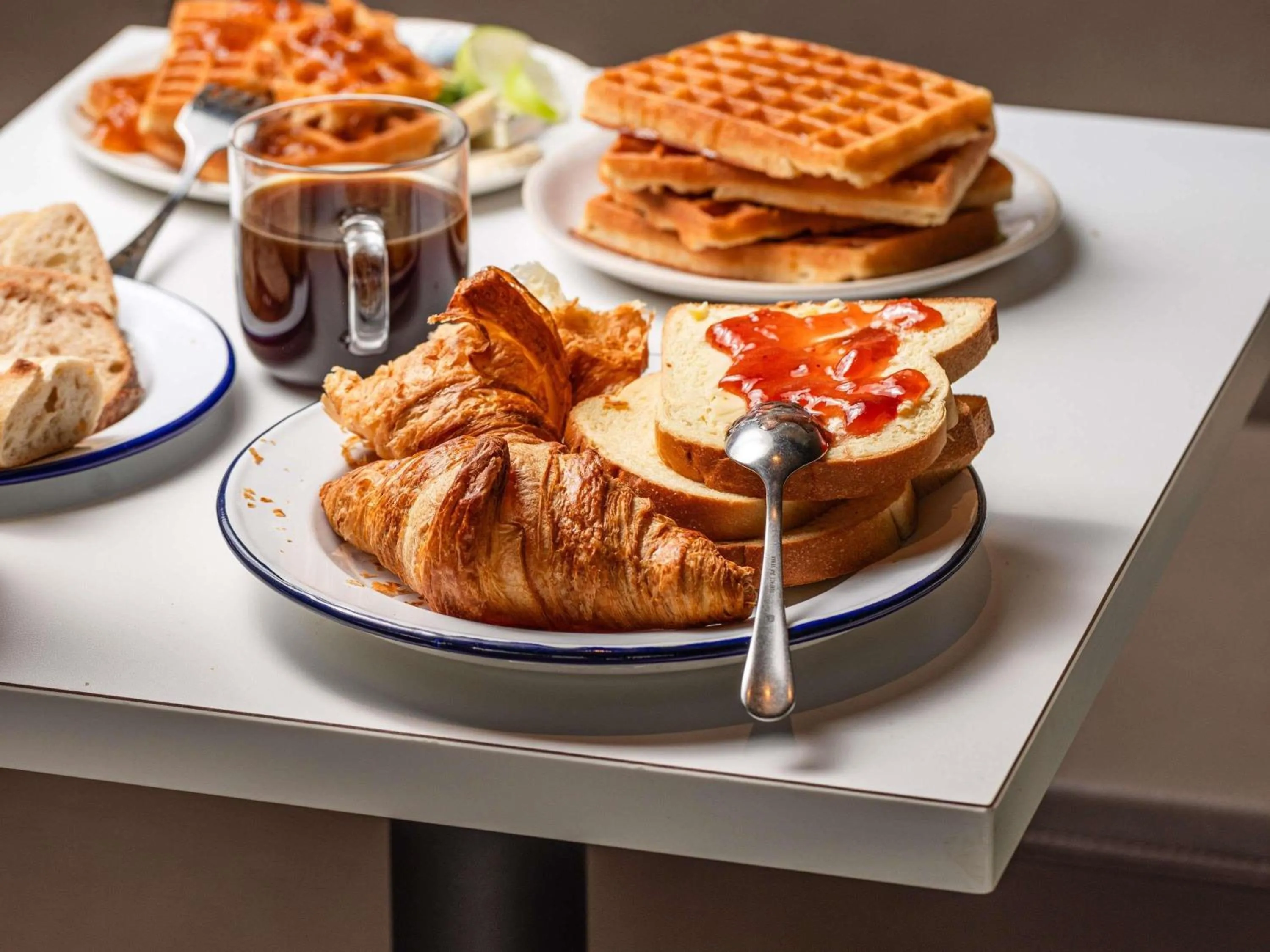 Breakfast in ibis budget Lyon Est Chaponnay