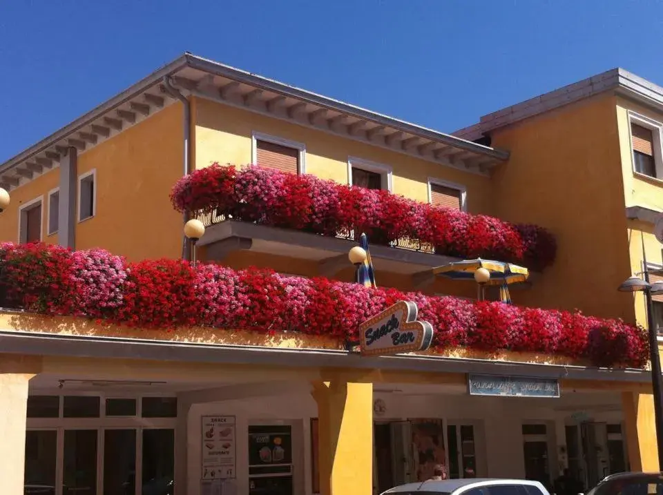 Facade/entrance, Property Building in Hotel Al Mare