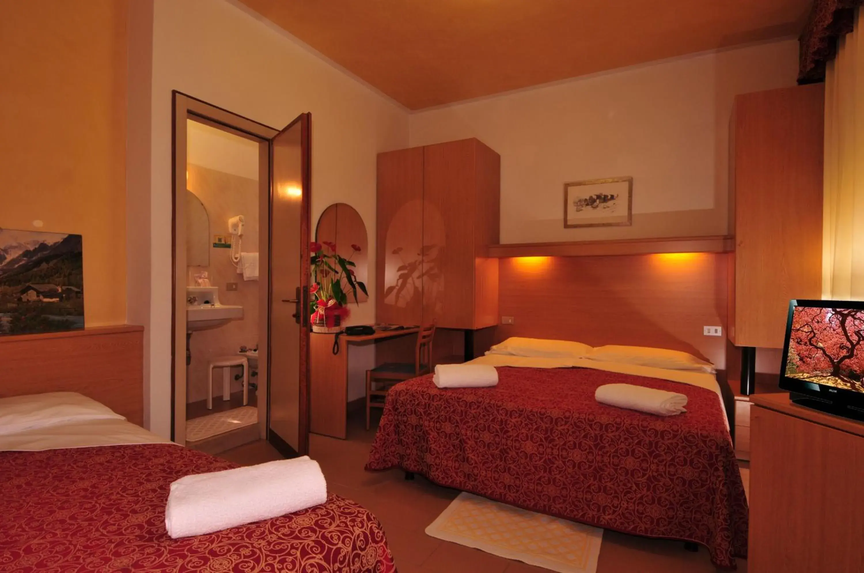 Summer, Bed in Hotel Al Mare