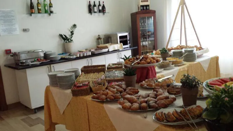 Restaurant/places to eat in Hotel Al Mare