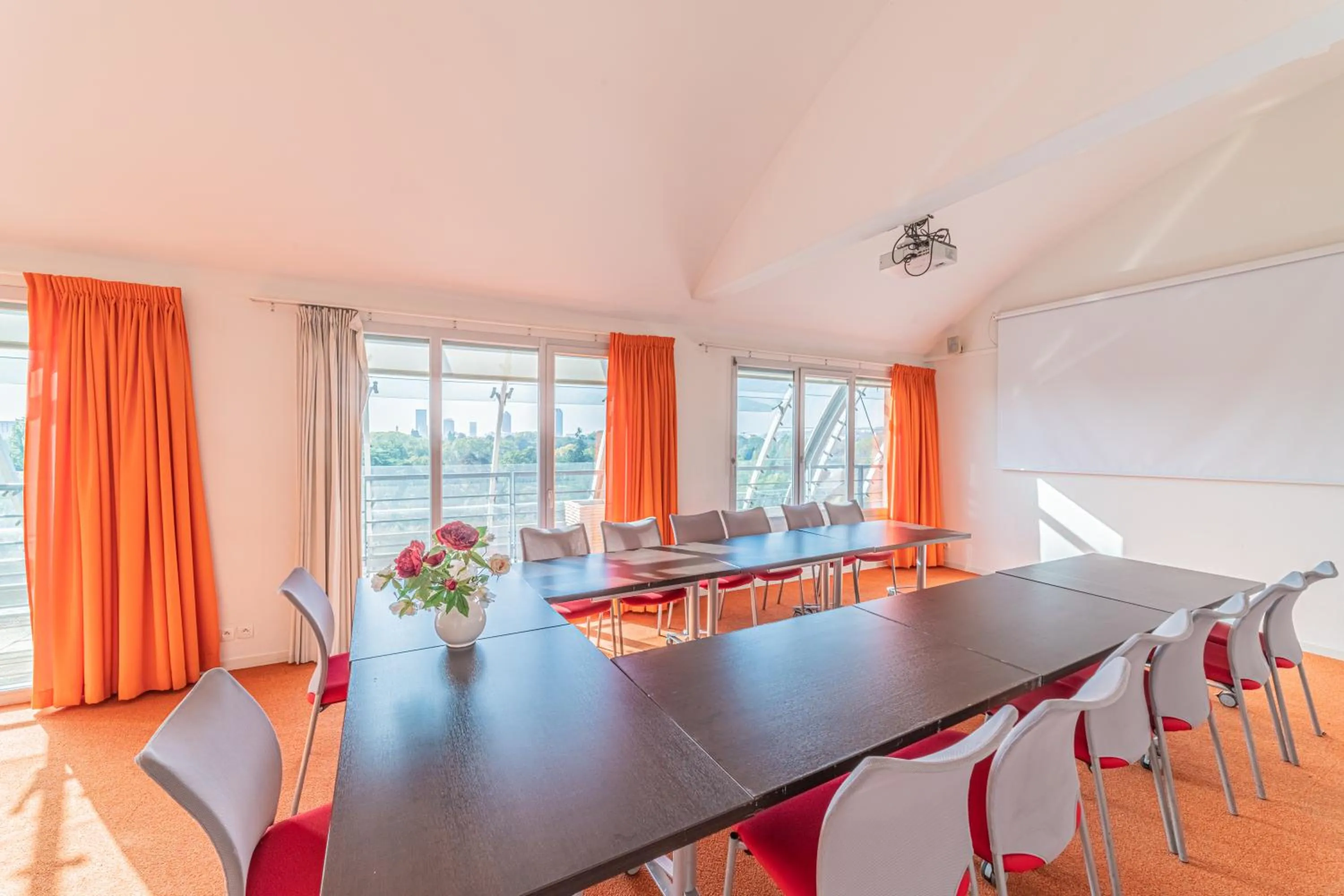 Meeting/conference room in Residence Montempo Appart'Hôtel Lyon Cite Internationale