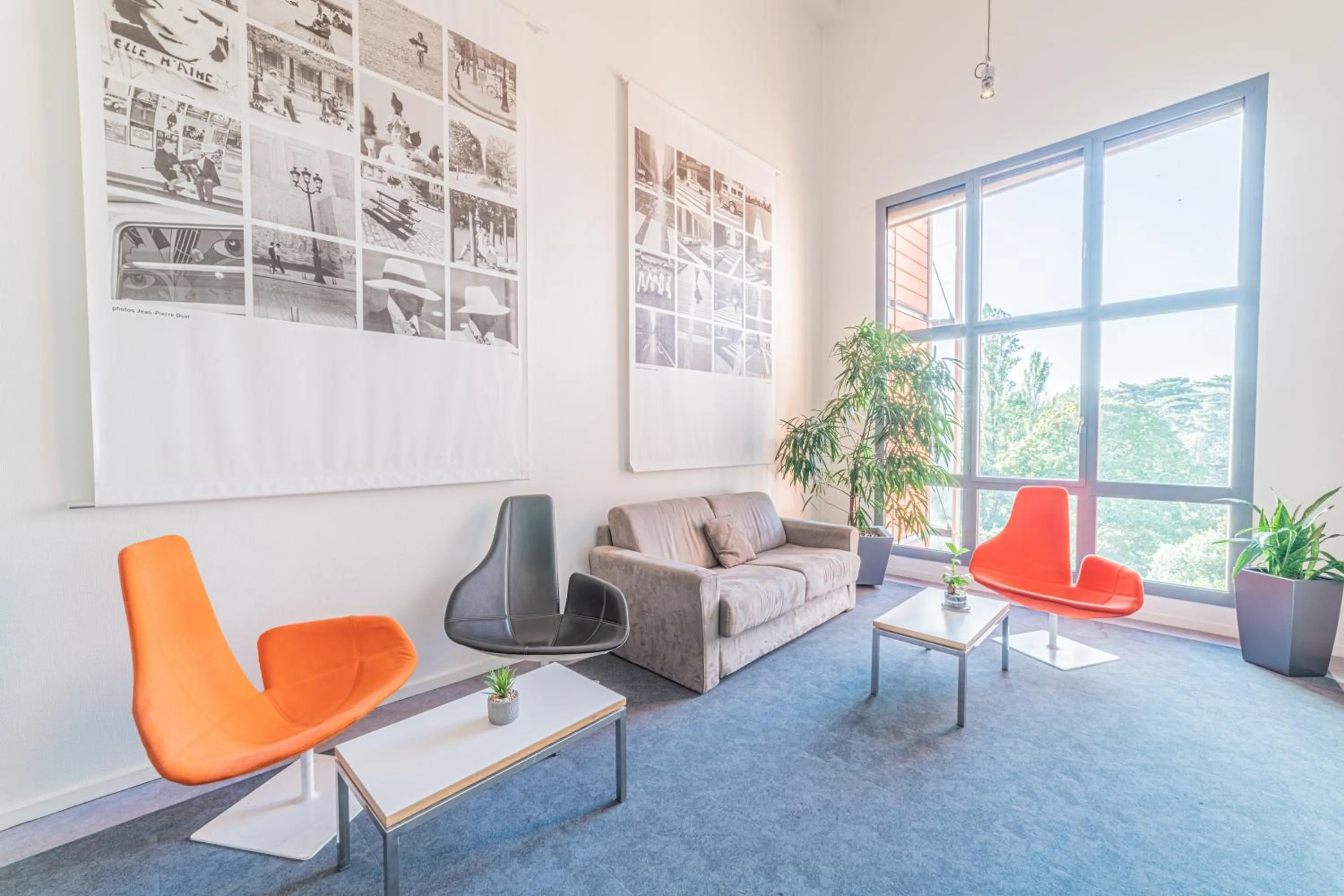 Communal lounge/ TV room in Residence Montempo Appart'Hôtel Lyon Cite Internationale