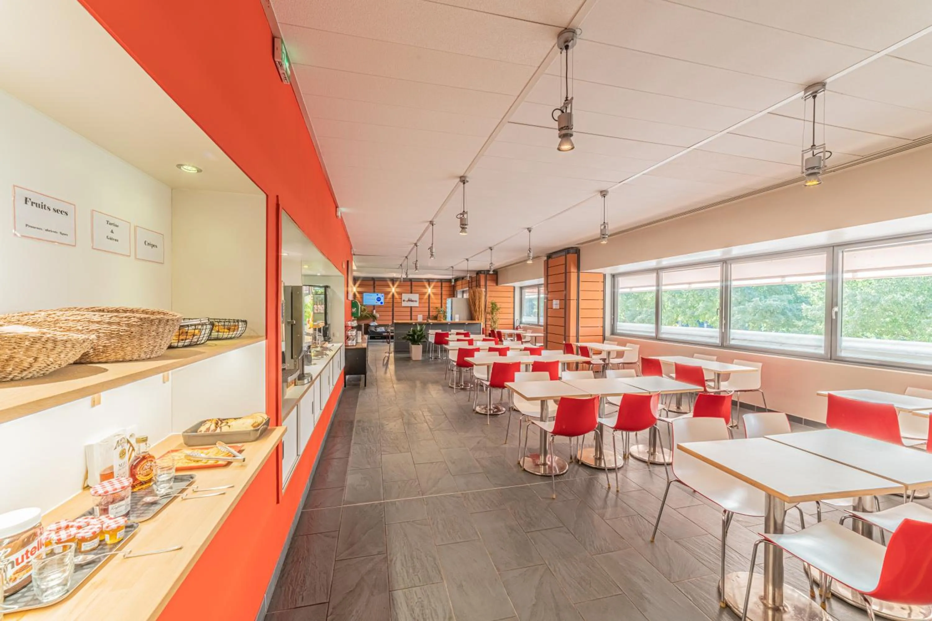 Food and drinks in Residence Montempo Appart'Hôtel Lyon Cite Internationale