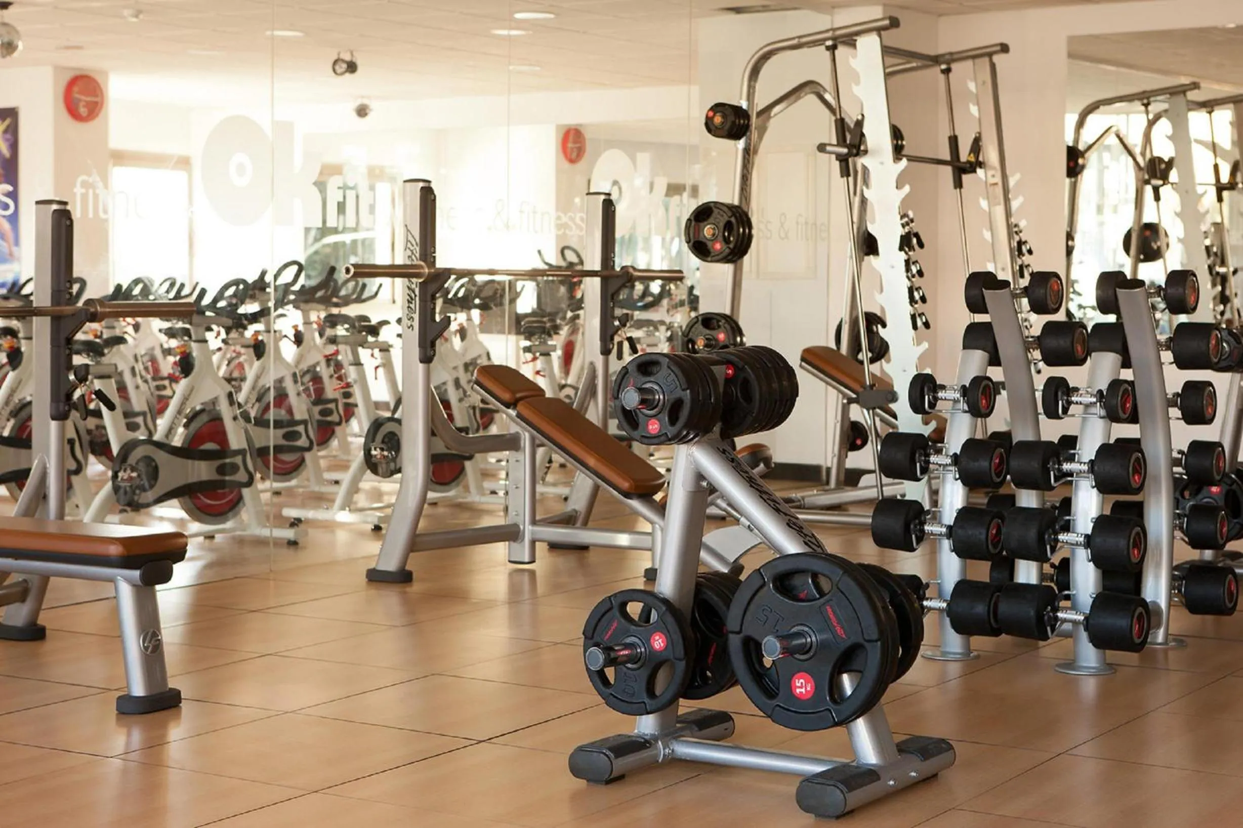 Fitness centre/facilities in Mercure Algeciras