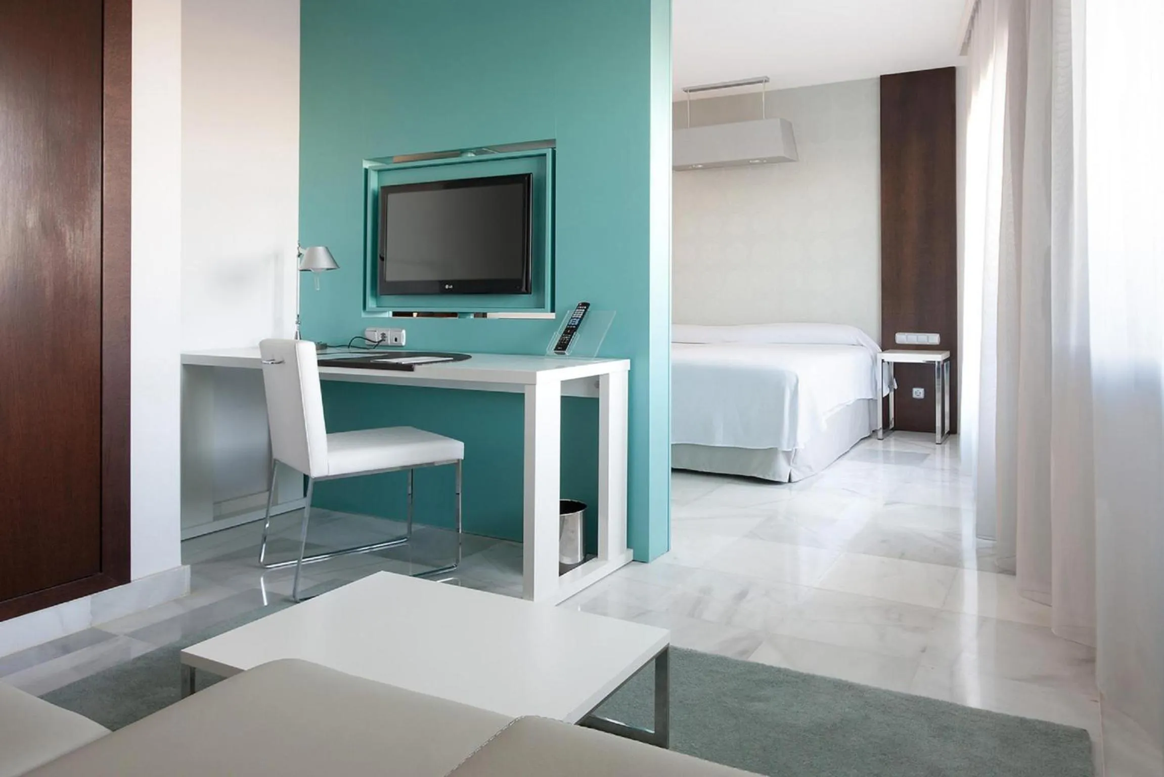 Photo of the whole room in Mercure Algeciras