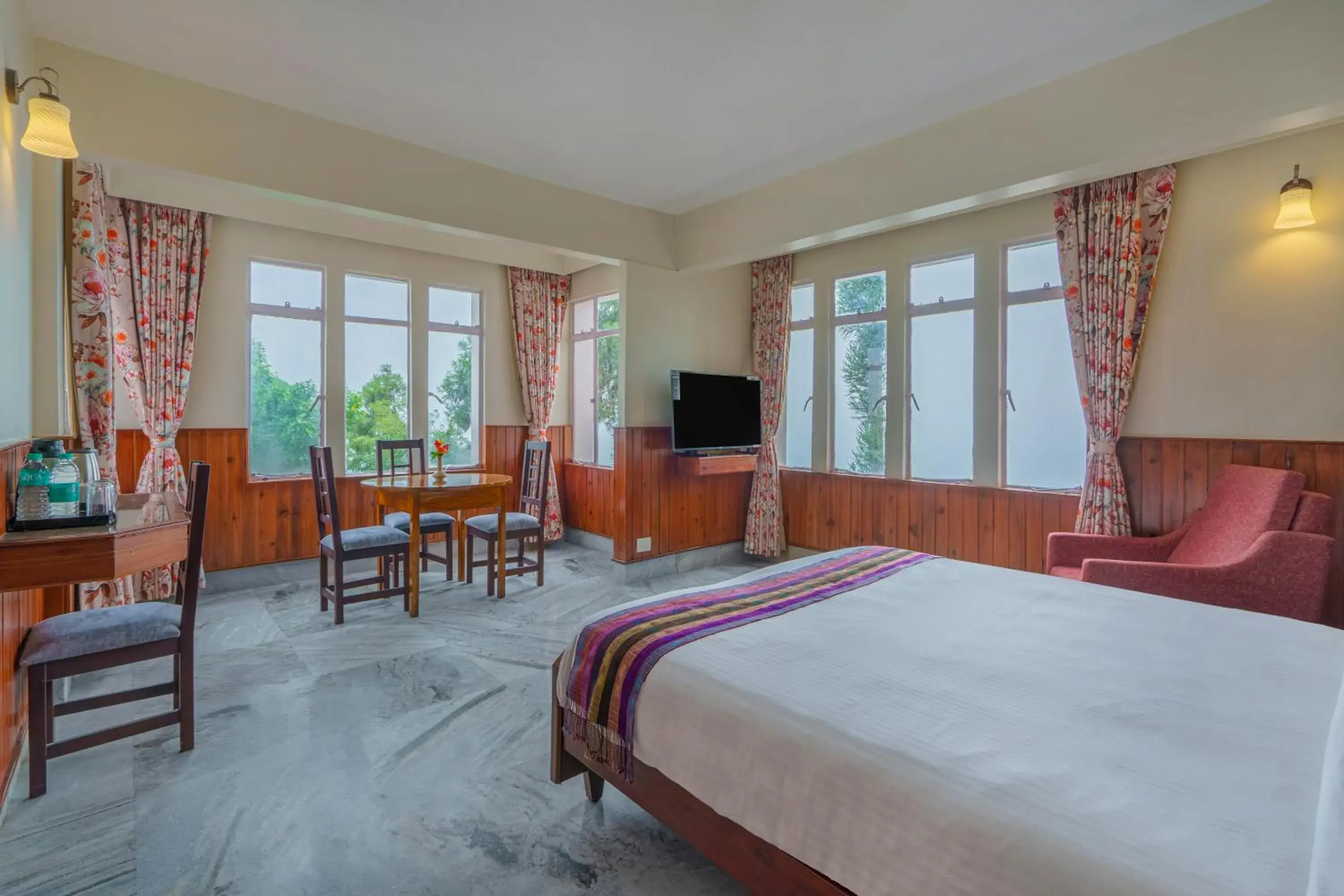 locker, Bed in Sterling Park Kalimpong locker, Bed in Sterling Park Kalimpong