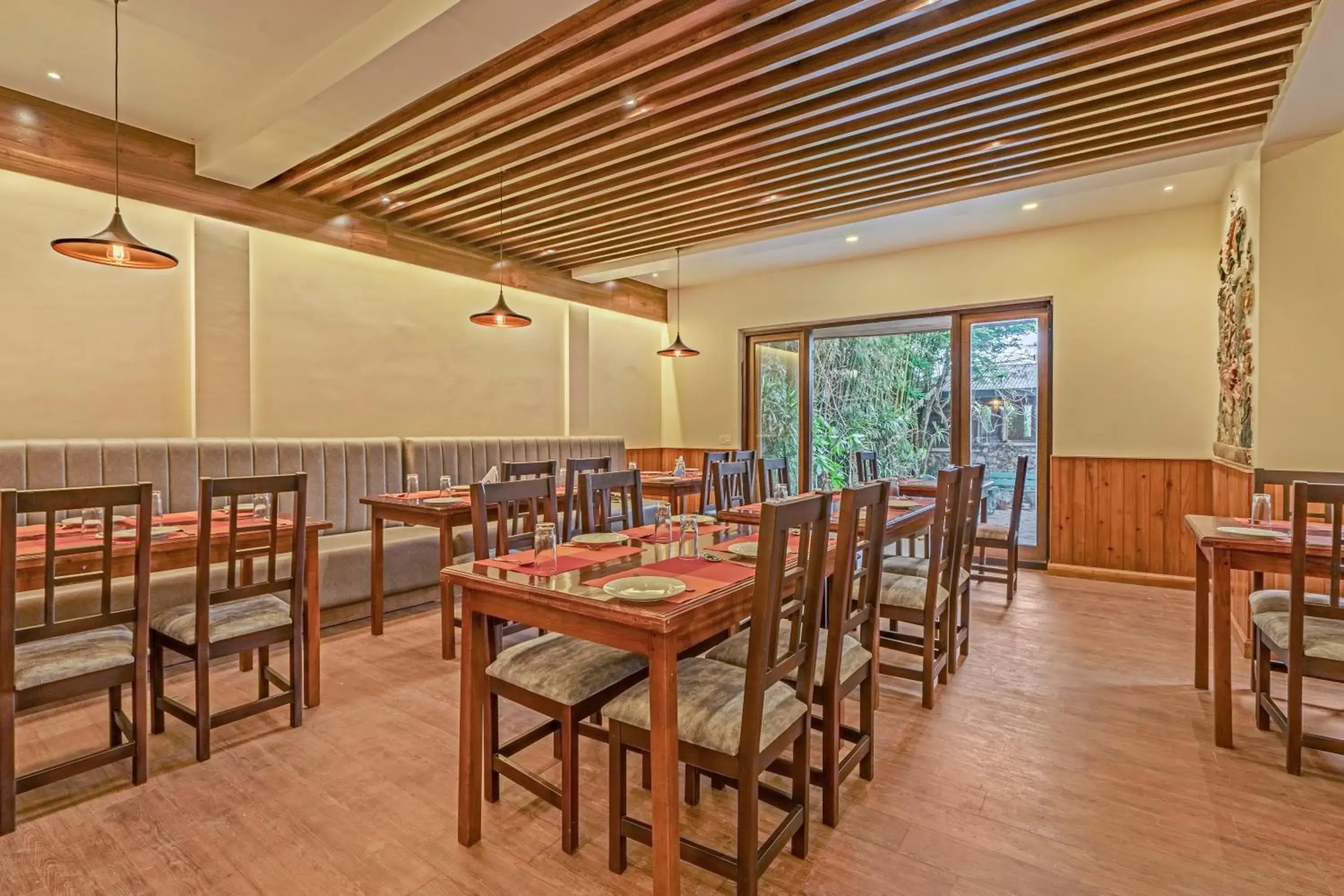 Restaurant/places to eat in Sterling Park Kalimpong Restaurant/places to eat in Sterling Park Kalimpong