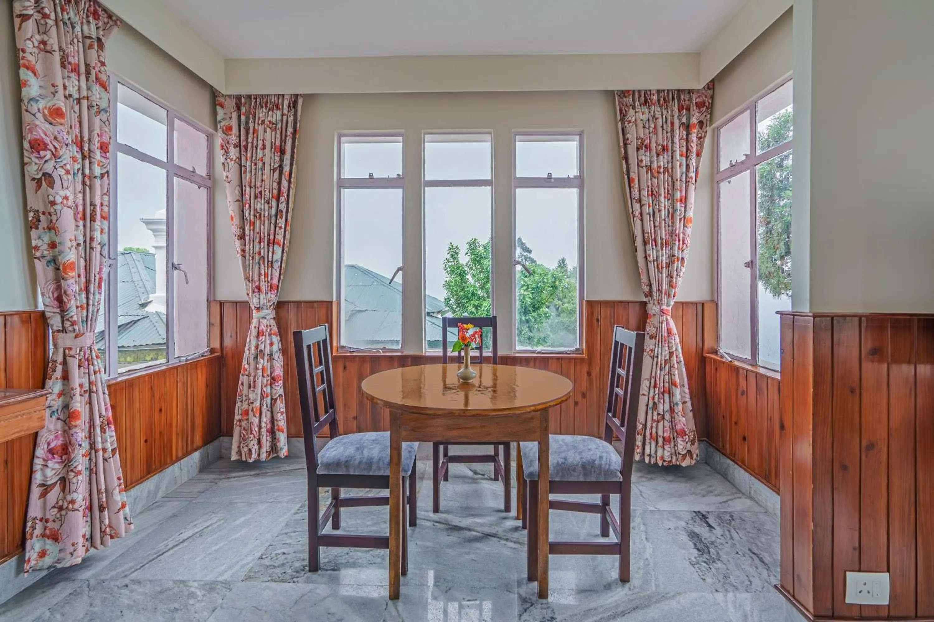 Living room in Sterling Park Kalimpong