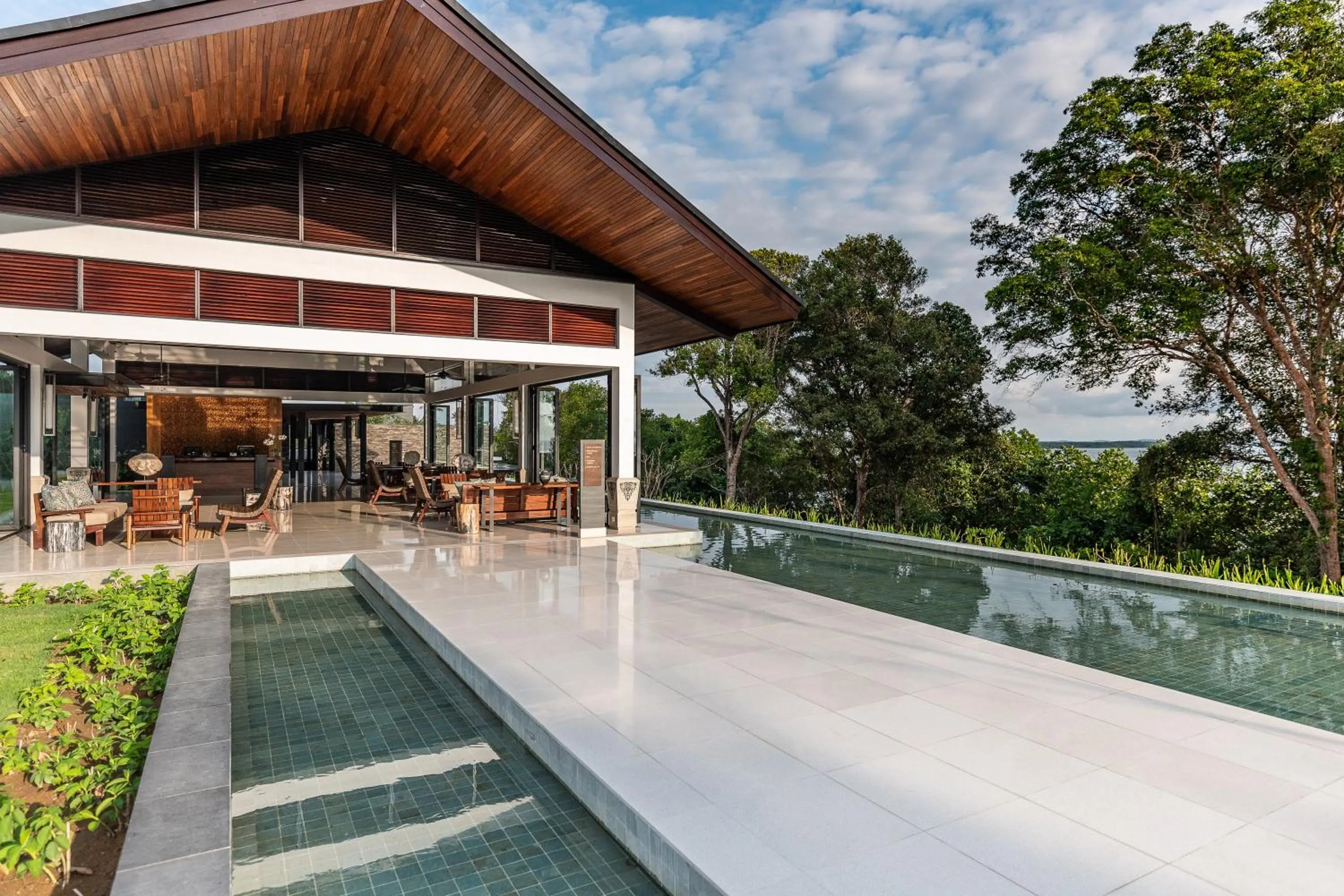 Lobby or reception in The Residence Bintan