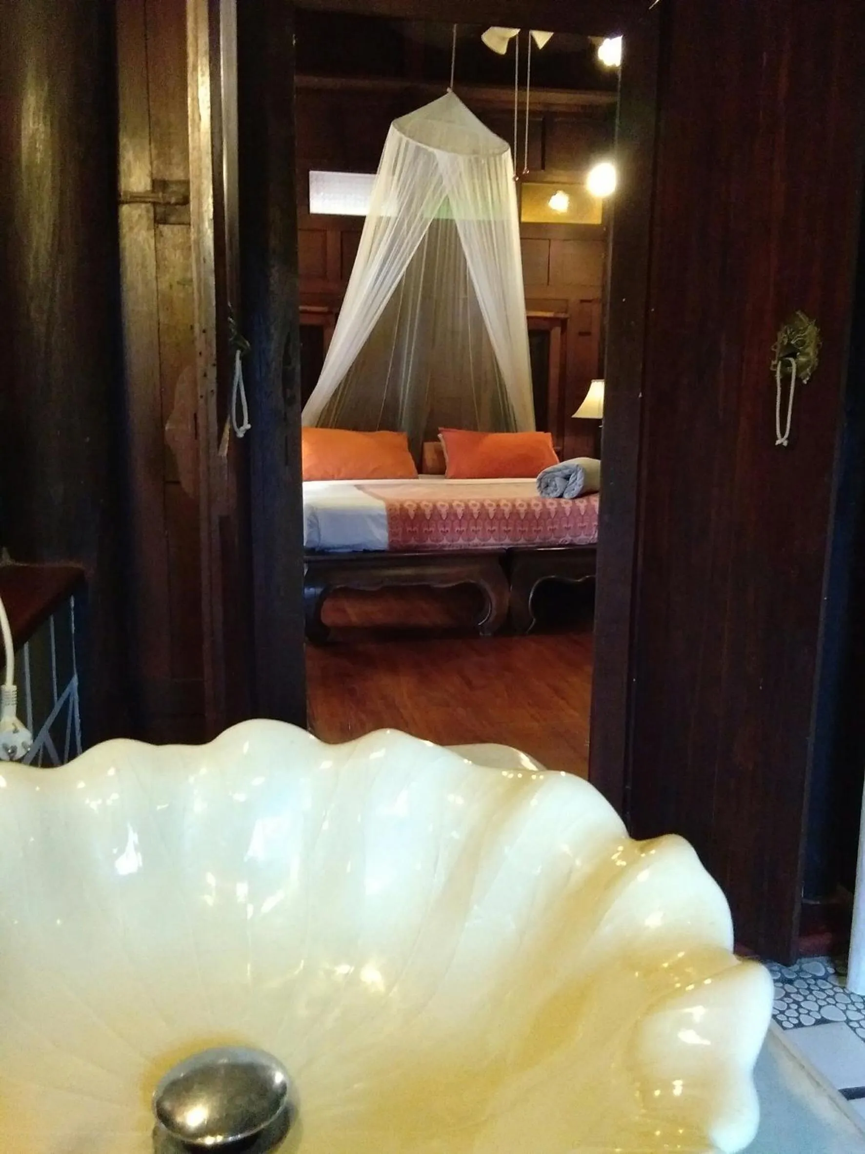 Bathroom, Bed in Sea Pines & Liberg