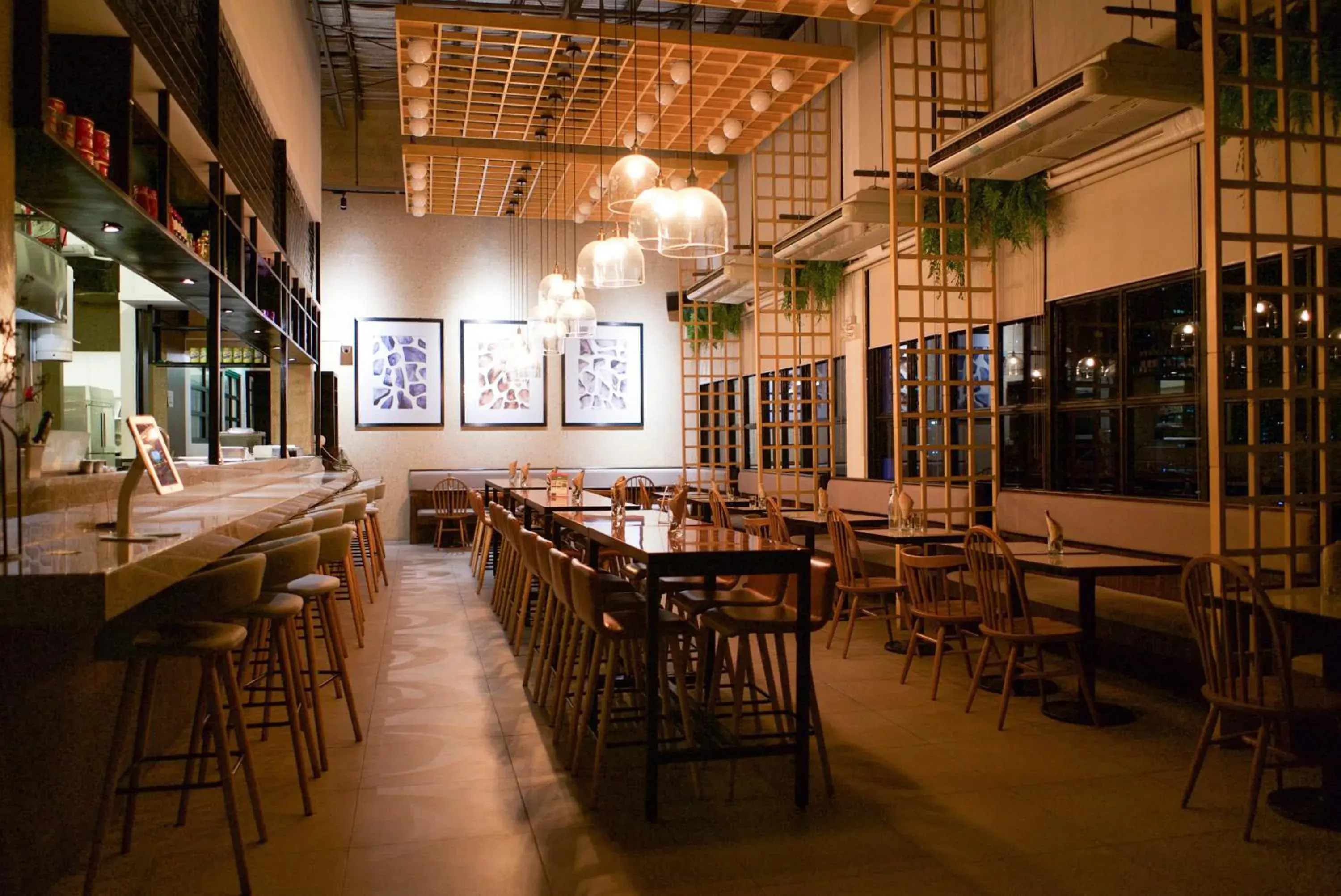 Restaurant/places to eat in Lub d Manila Makati - Central Makati, Near Nightlife Restaurant/places to eat in Lub d Manila Makati - Central Makati, Near Nightlife