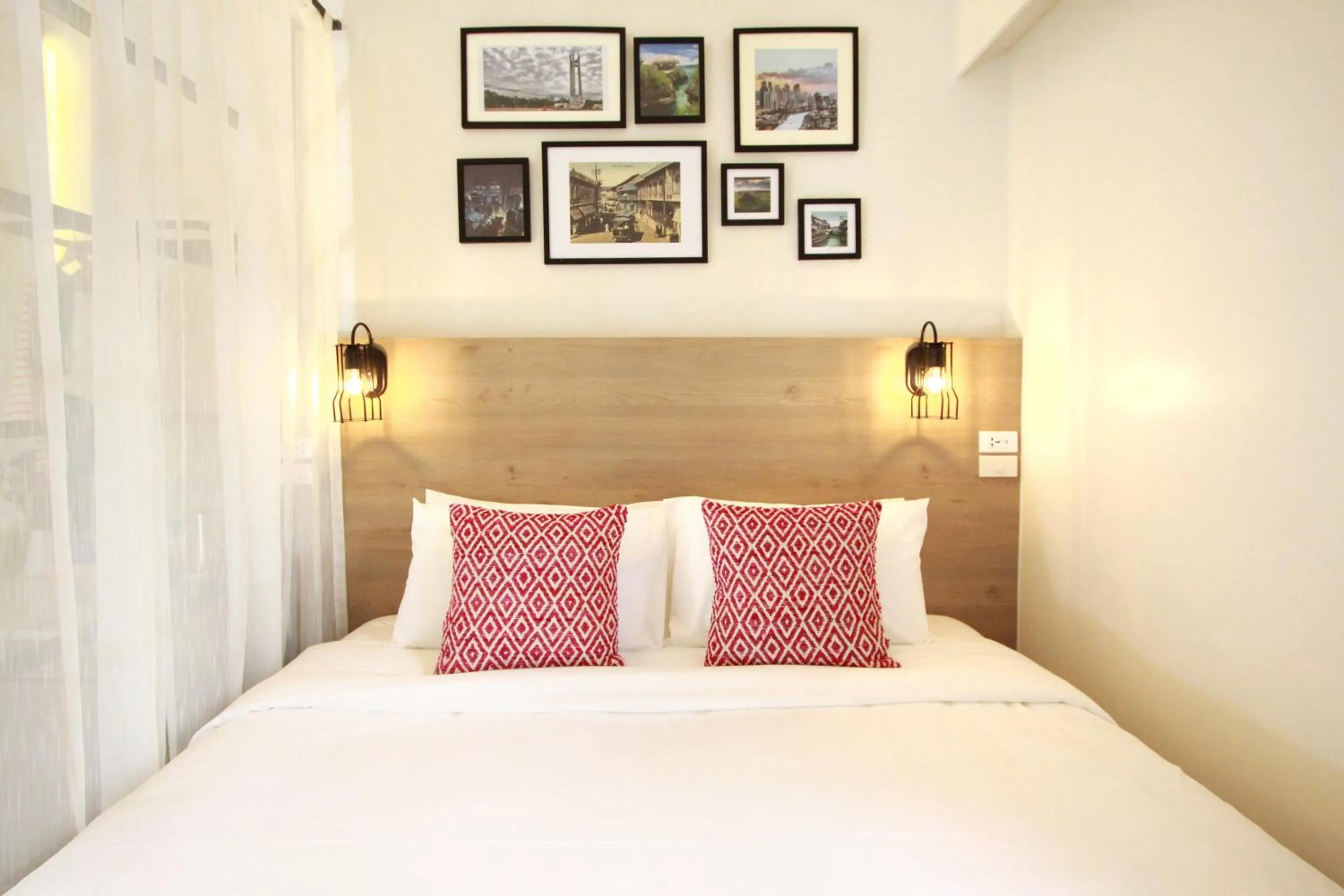 Bedroom, Bed in Lub d Manila Makati - Central Makati, Near Nightlife