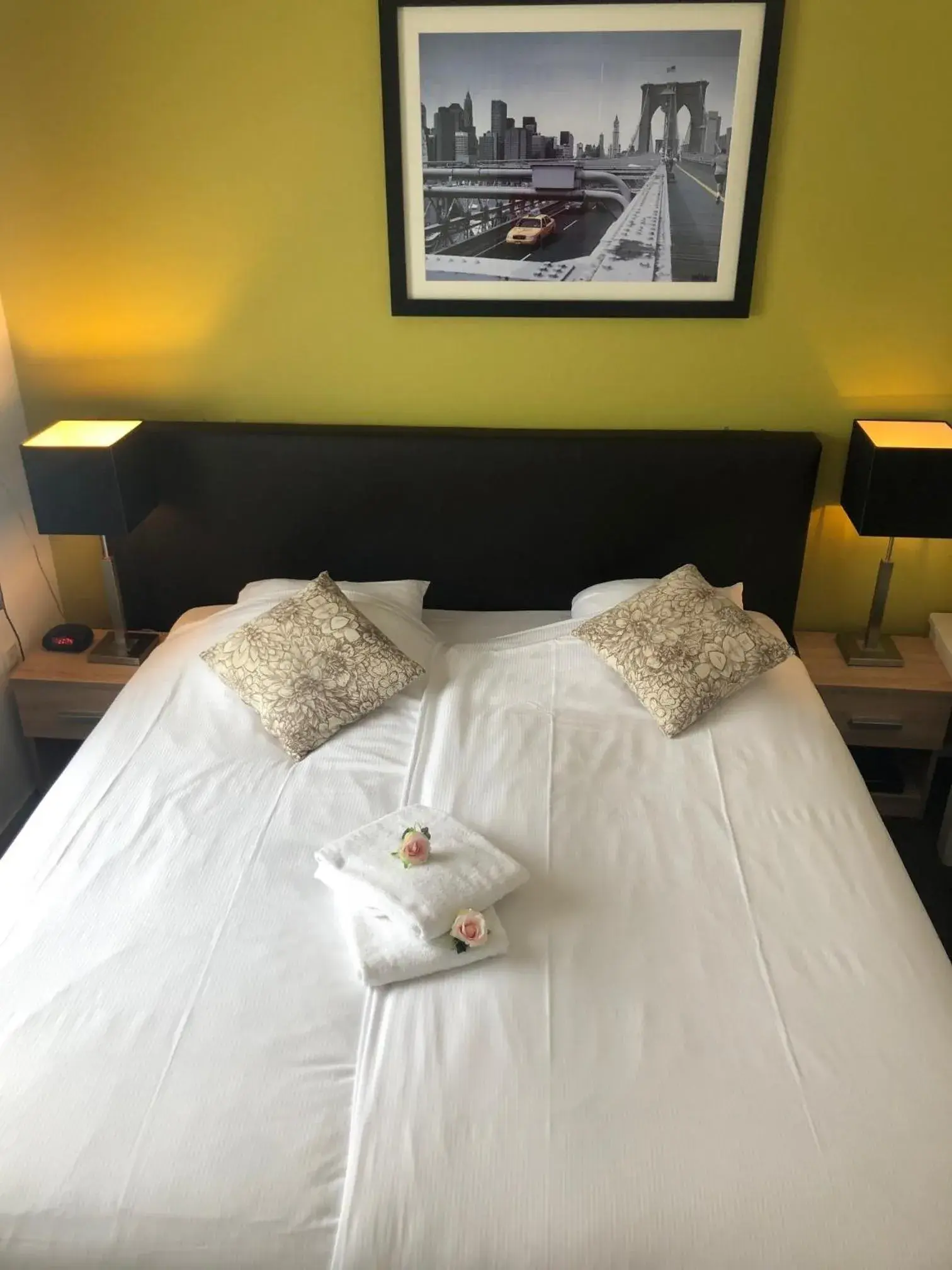 Budget Double Room in Hotel de Keizerskroon Hoorn Budget Double Room in Hotel de Keizerskroon Hoorn