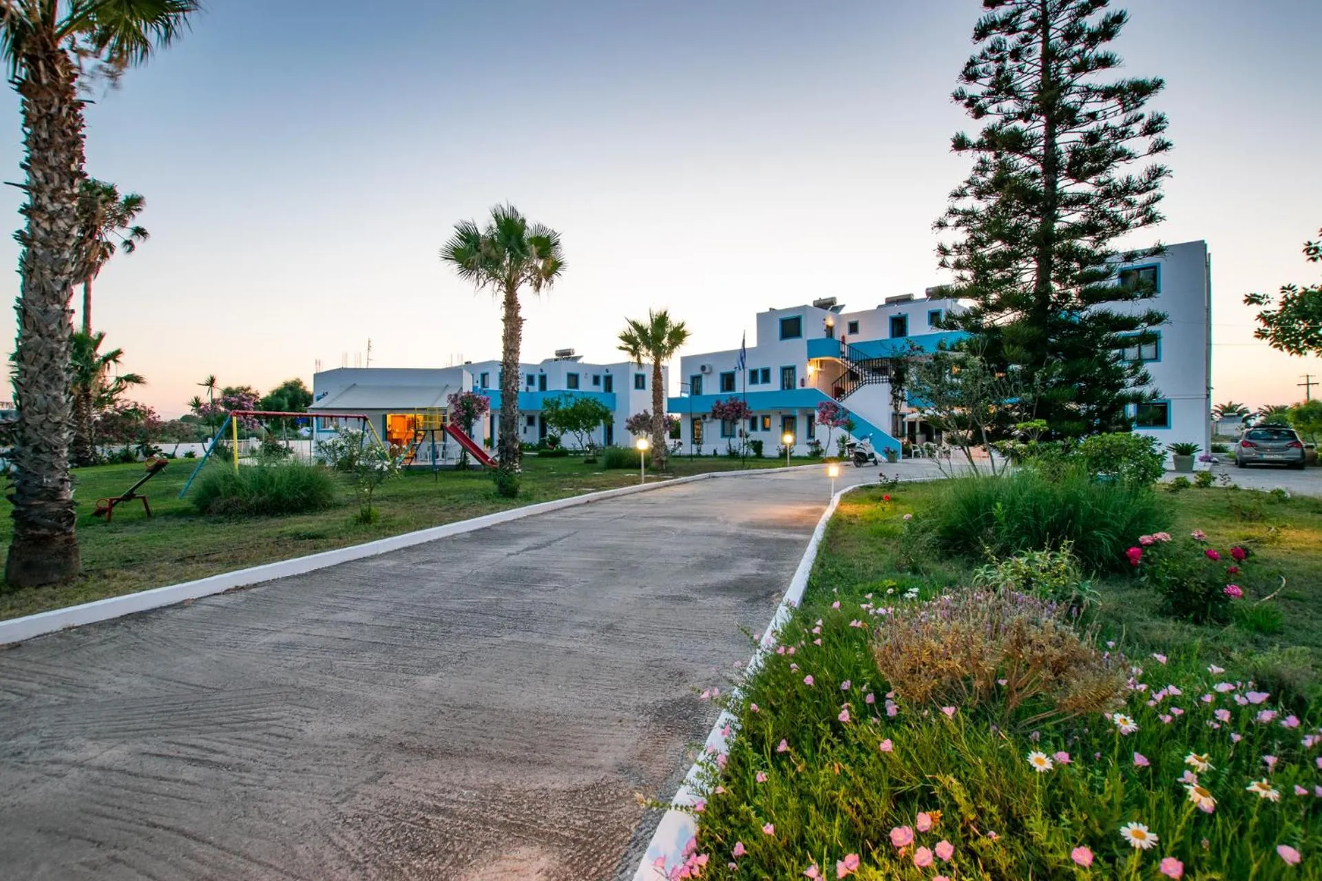 Anthia Apartments