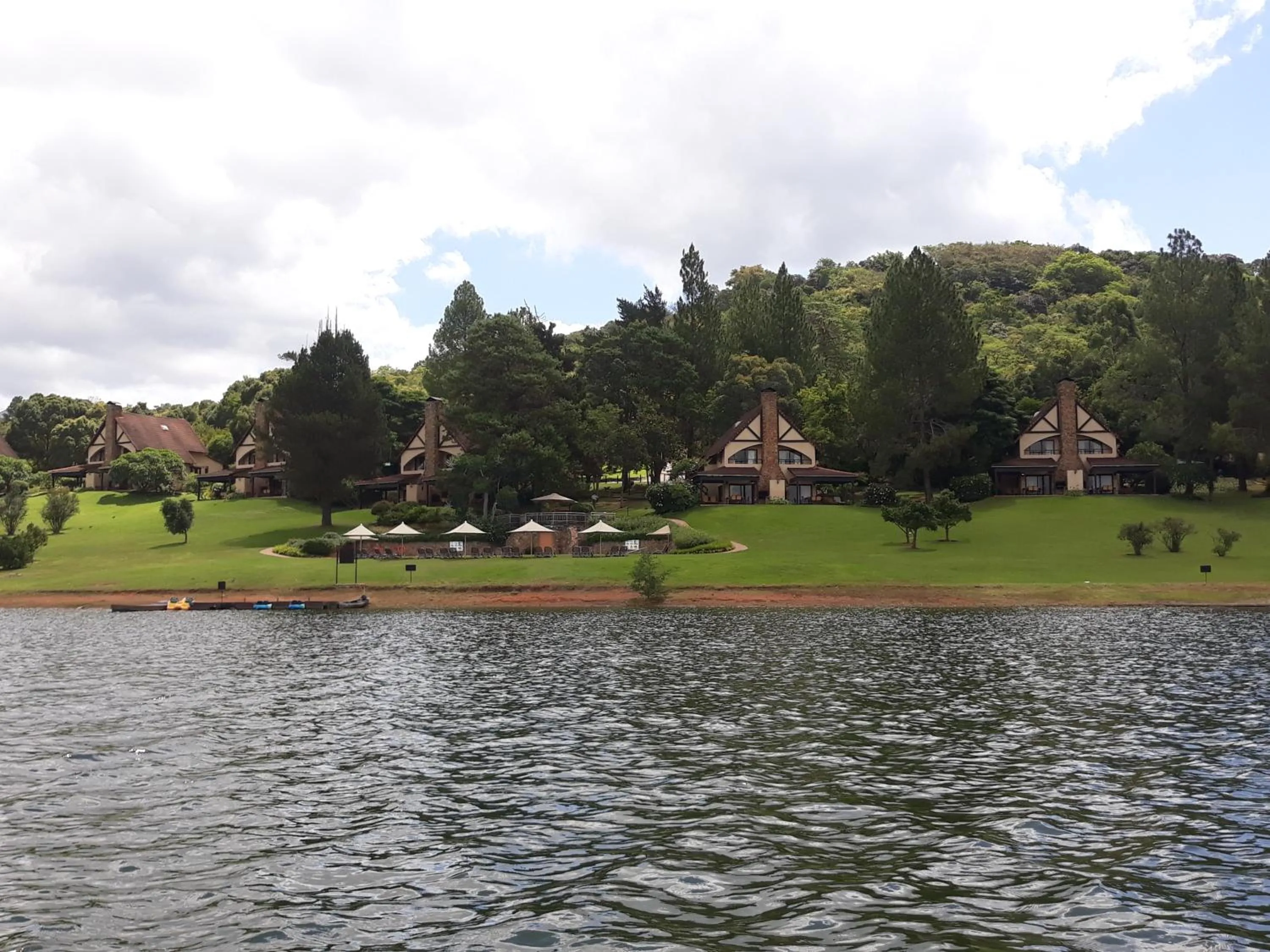 Lake view in Pine Lake Resort