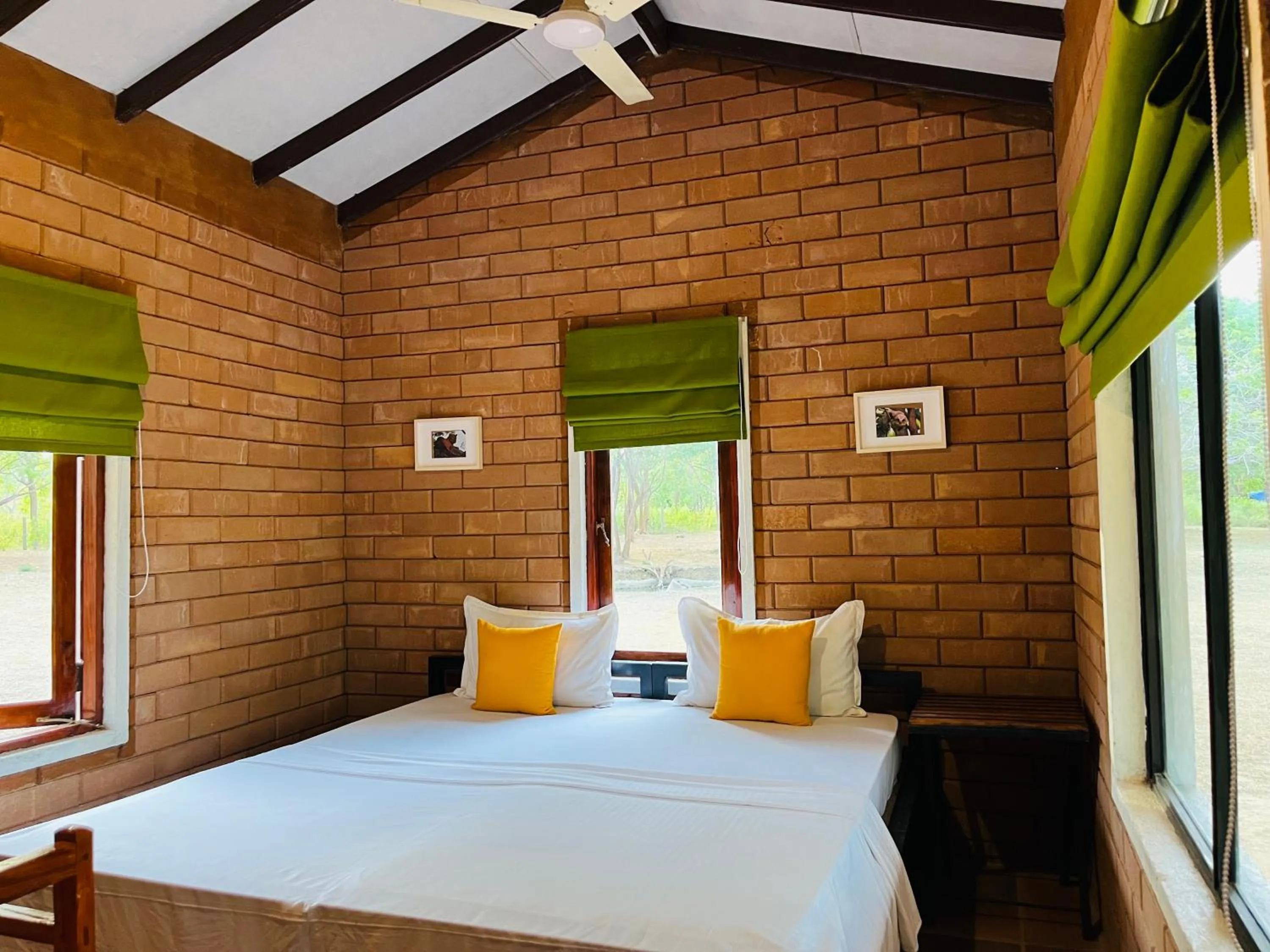 Bedroom, Bed in Funky Leopard Safari Lodge Bordering Yala National Park