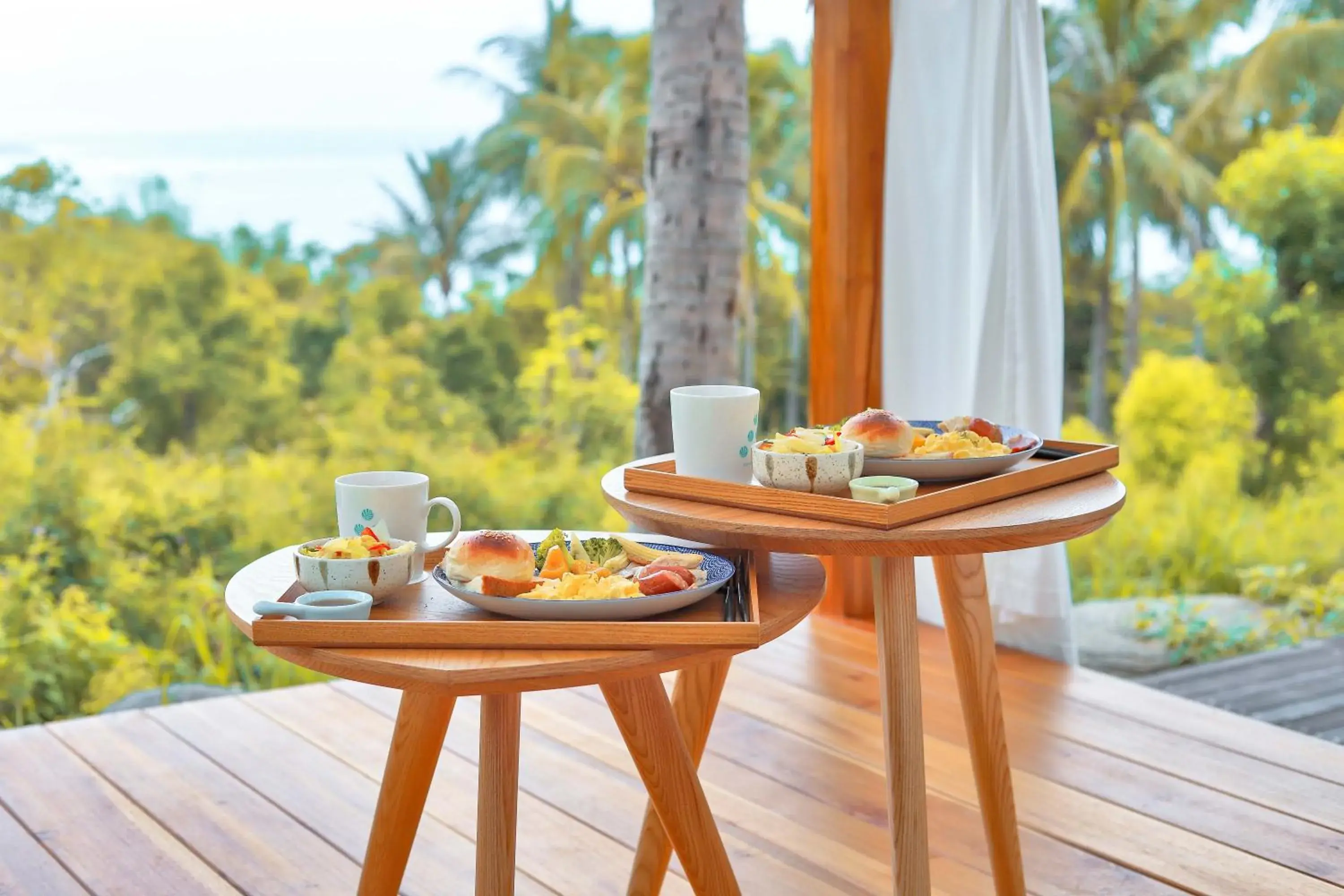 Breakfast in Rich Sunshine Inn Breakfast in Rich Sunshine Inn