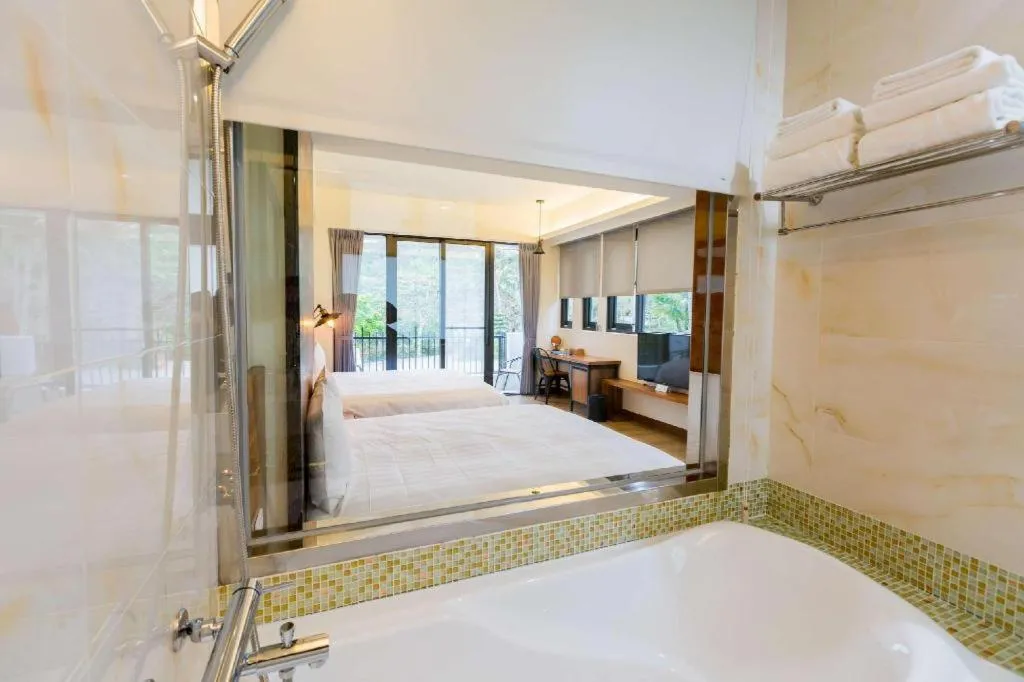 Bed in Rich Sunshine Inn