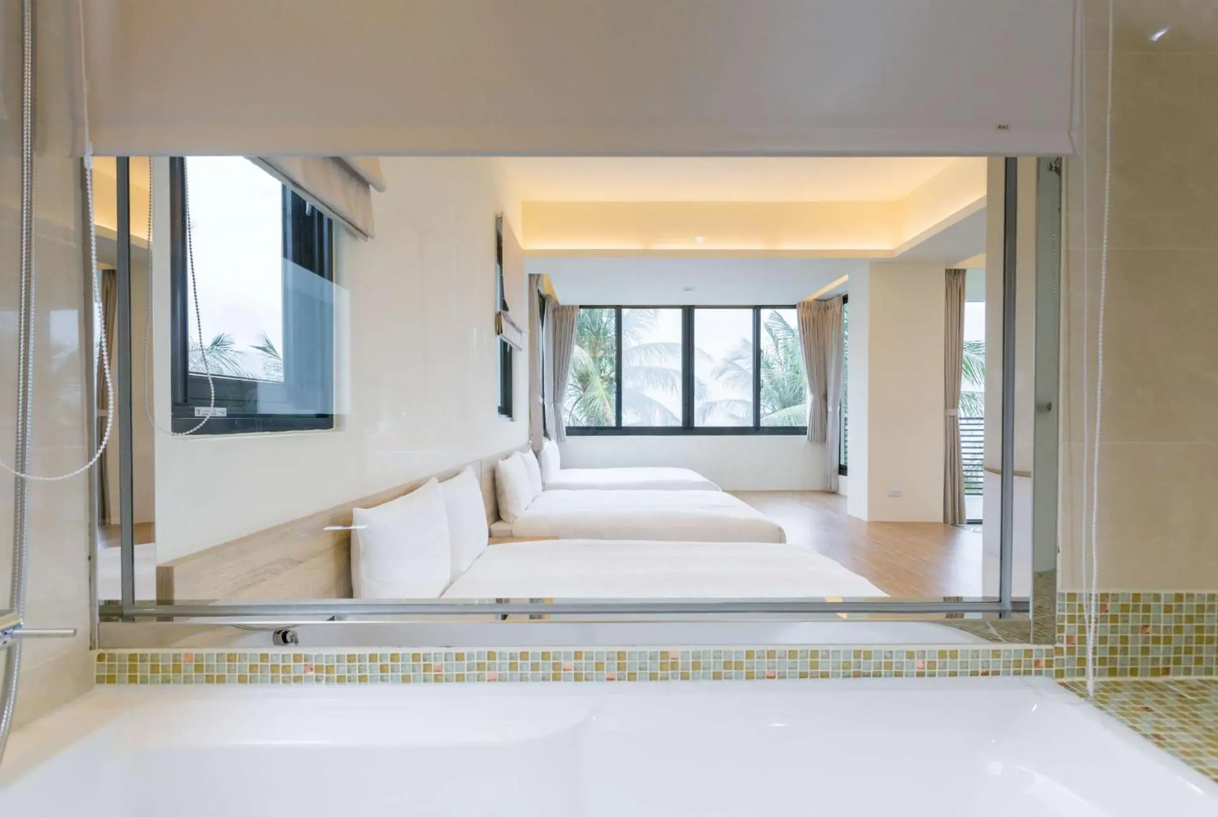 Rich Sunshine Inn Rich Sunshine Inn