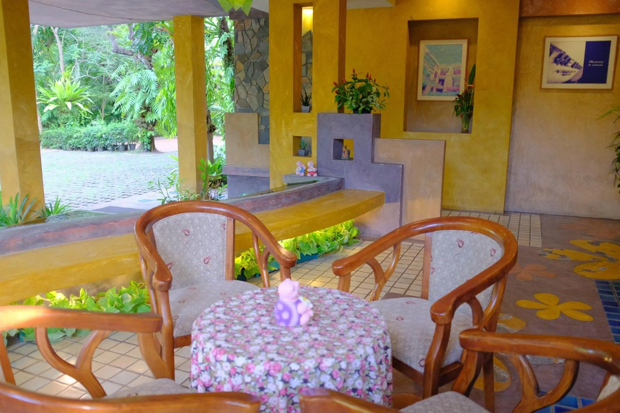 Lobby or reception in The Weenee Boutique