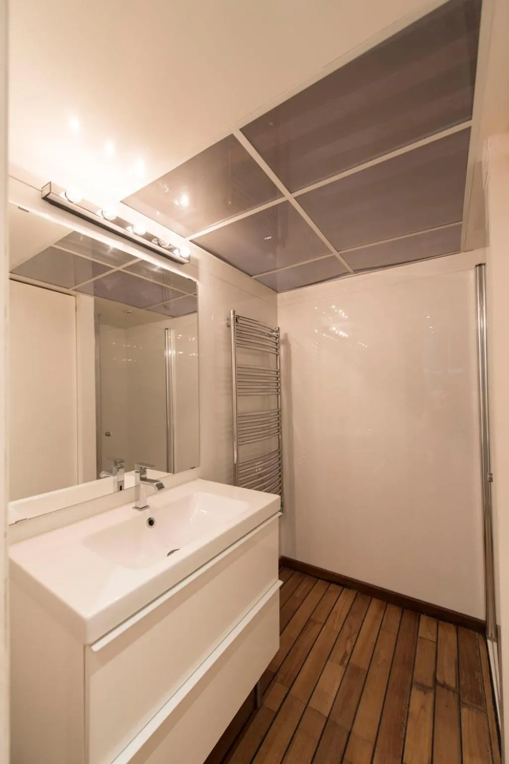 Bathroom in Couleur St Martin