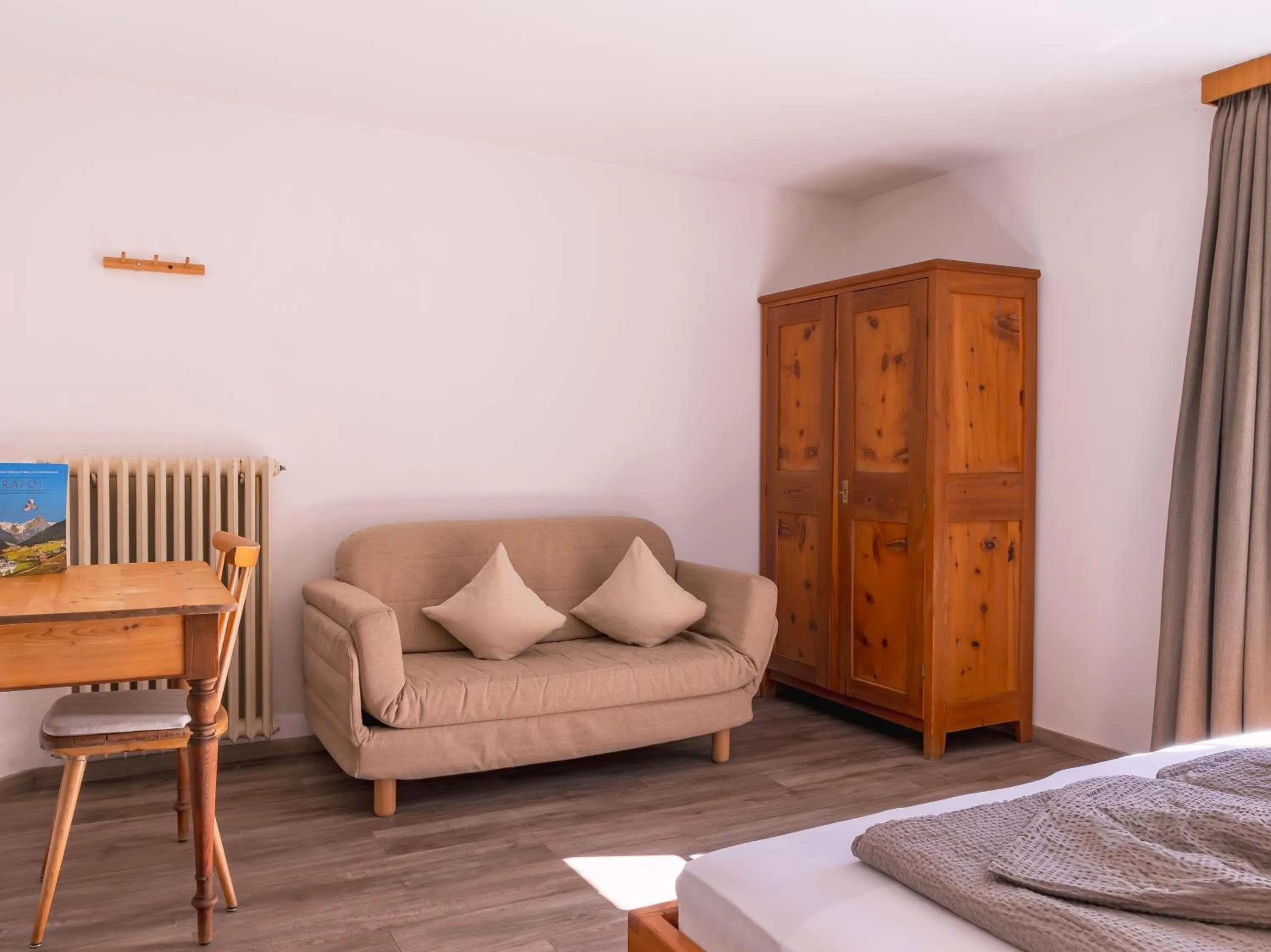 Photo of the whole room, Bed in Berghotel Franzenshöhe