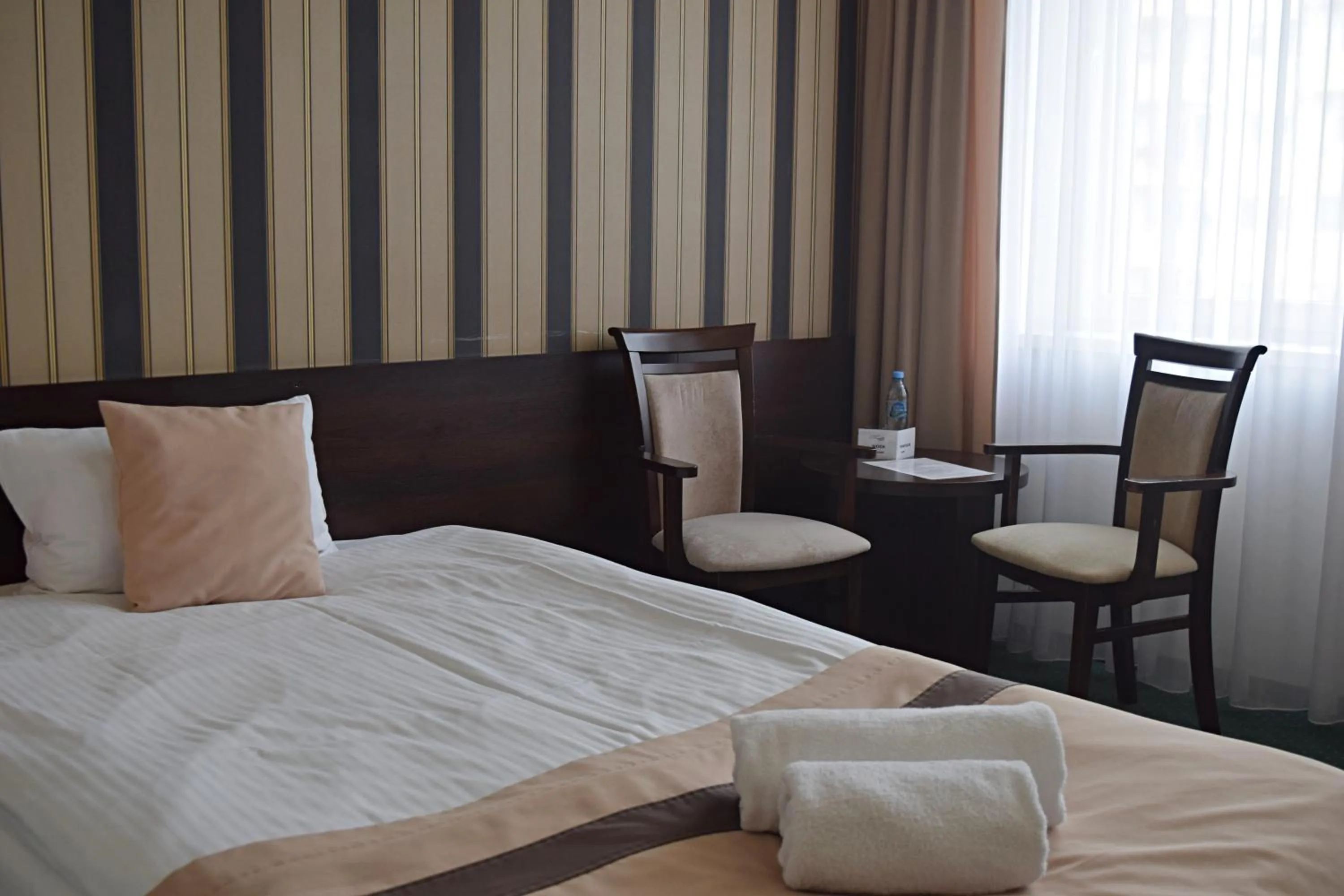 Bed in Hotel Maraton