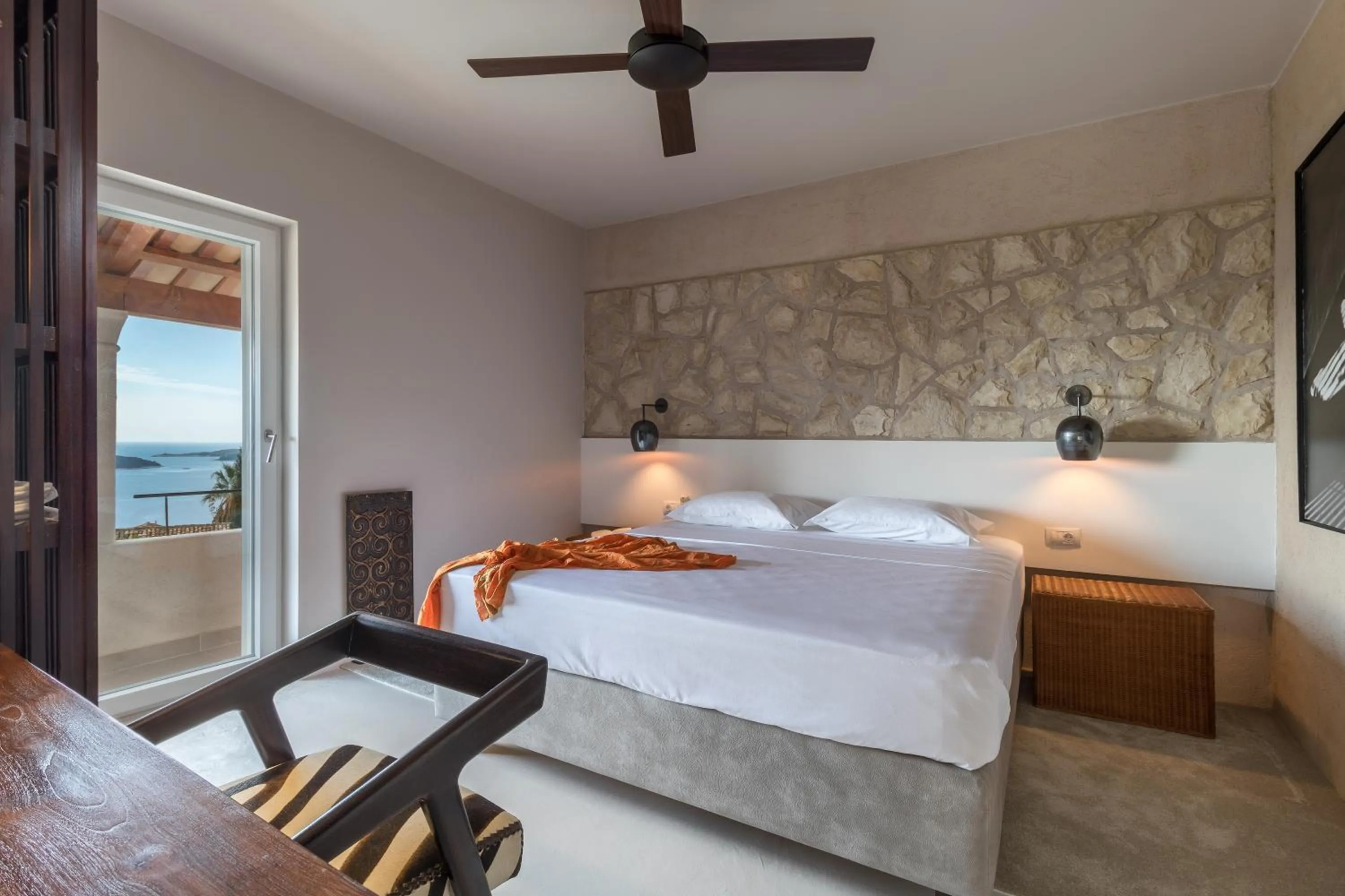 Bed in NINON Dubrovnik - Adults Only
