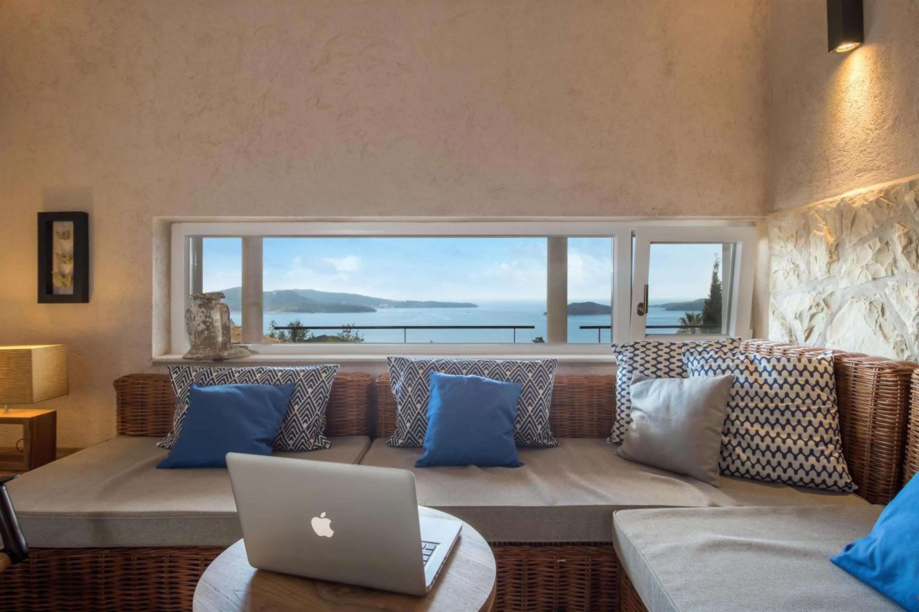 Communal lounge/ TV room in NINON Dubrovnik - Adults Only