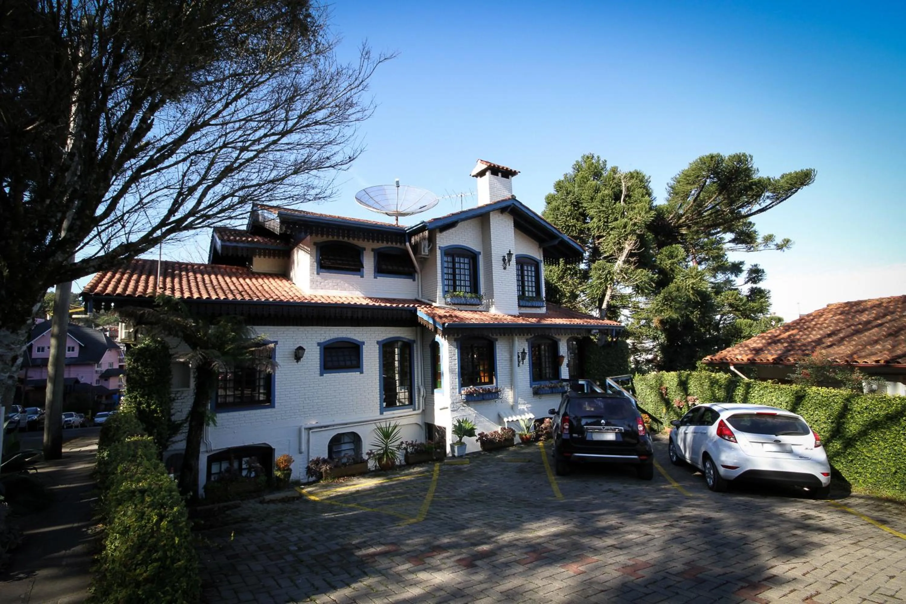 Property building in Pousada casa da Colina