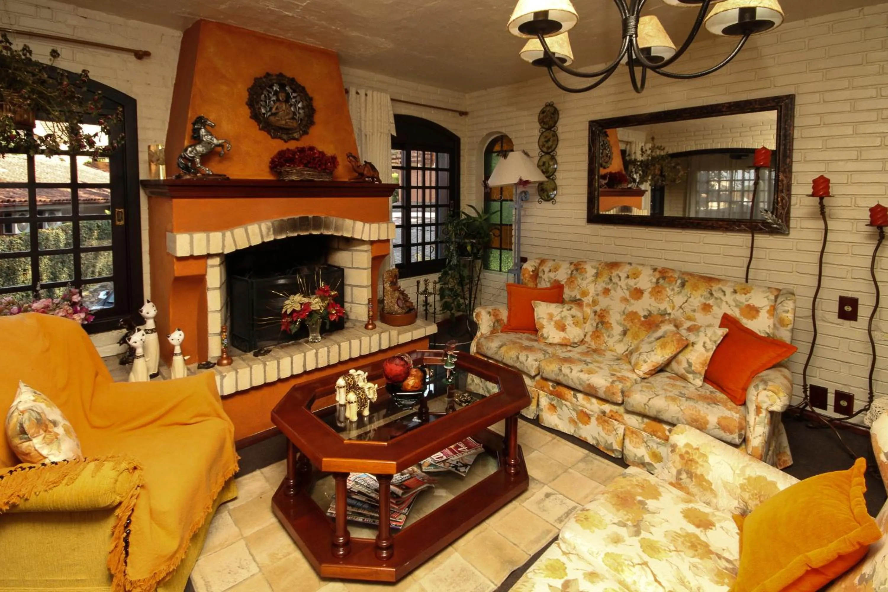 Lobby or reception in Pousada casa da Colina