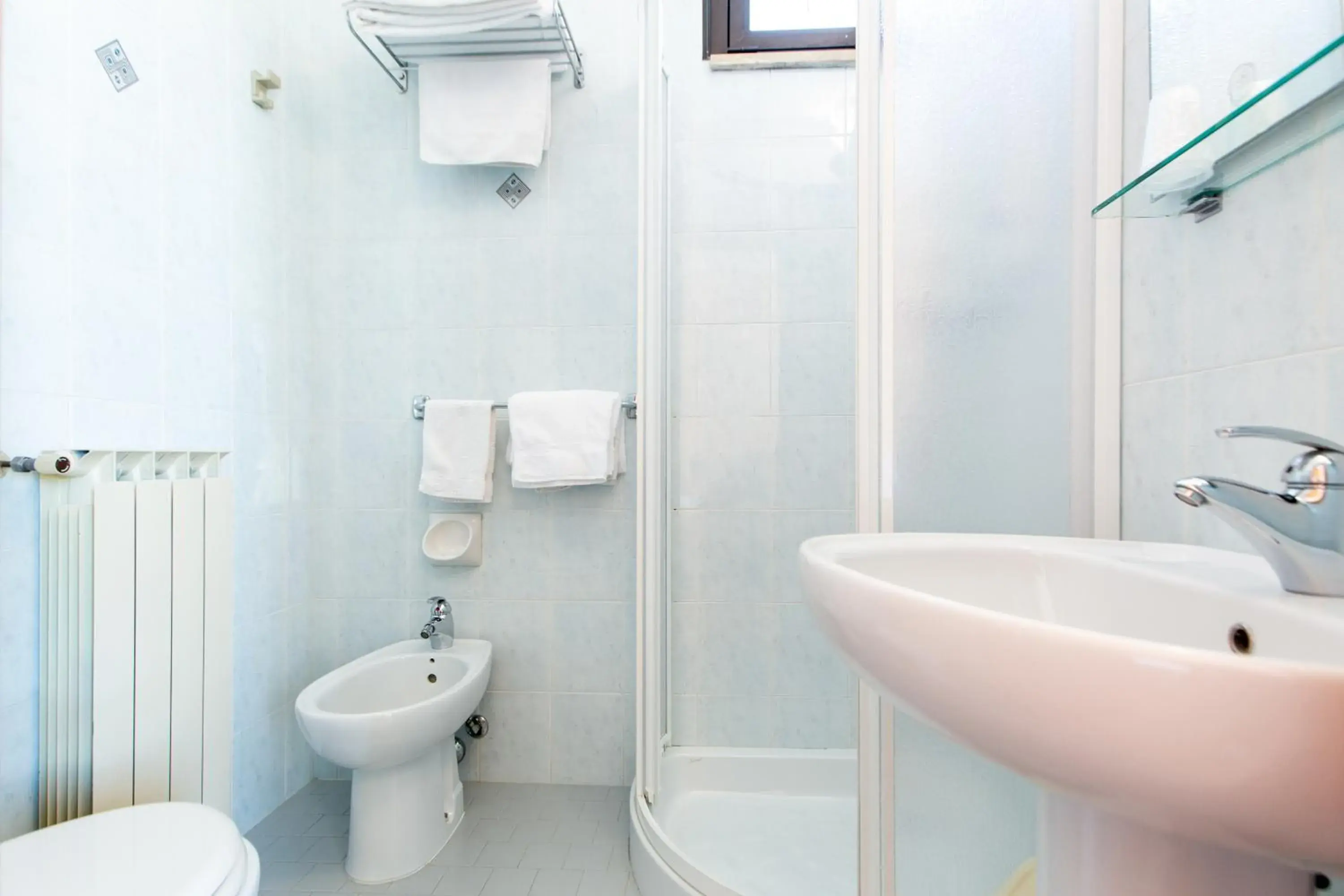 Bathroom in Hotel Metropole