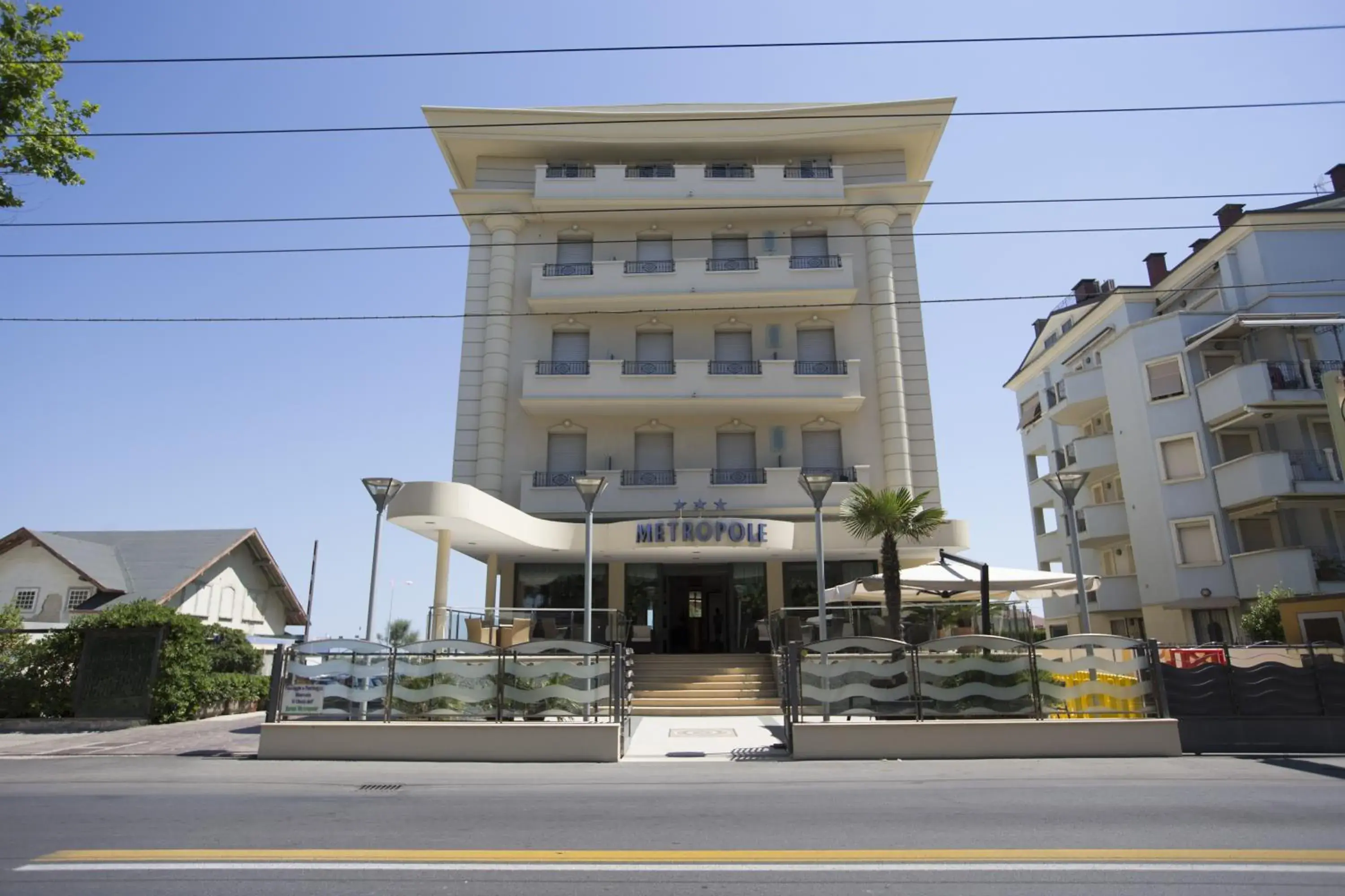 Facade/entrance, Property Building in Hotel Metropole