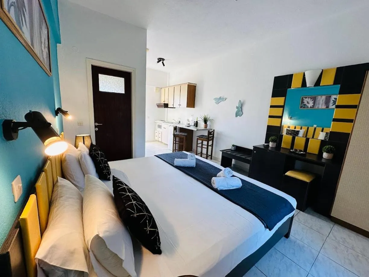 Bed in Marina Studios