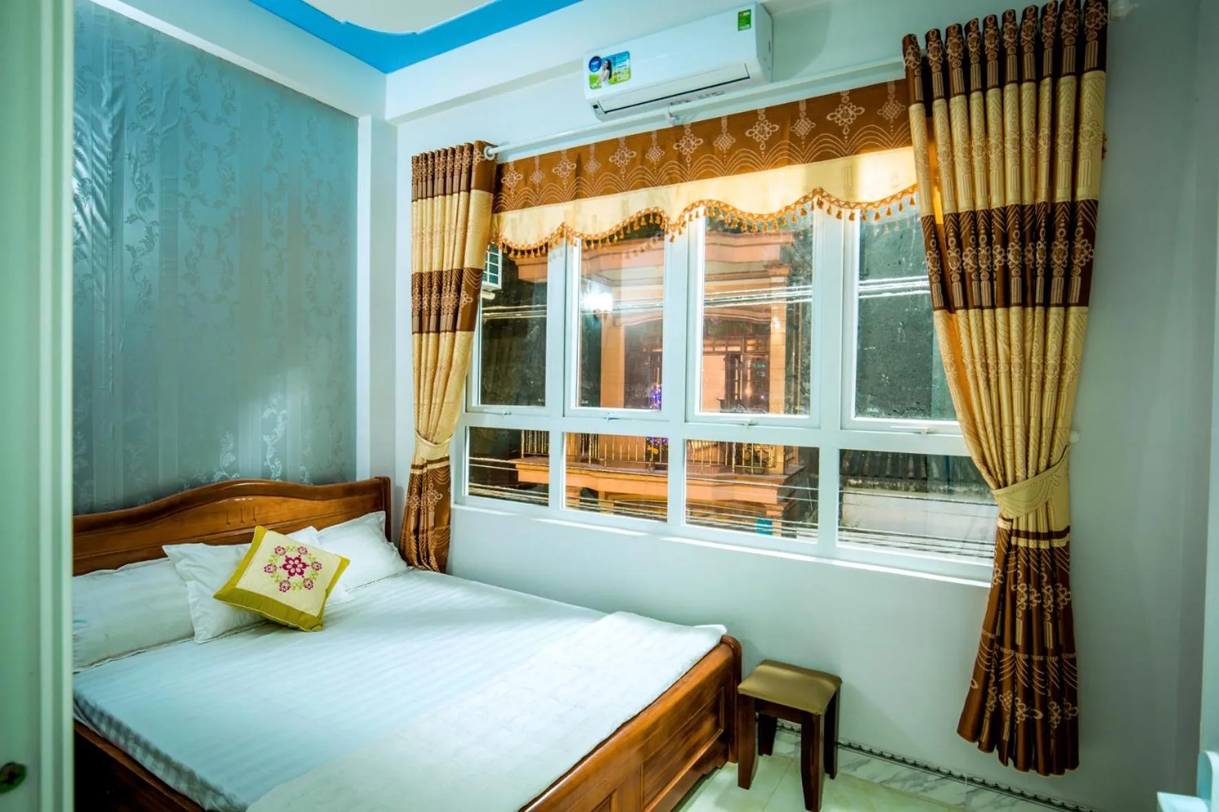 Bed in Phuc Hau Hotel - Ly Son