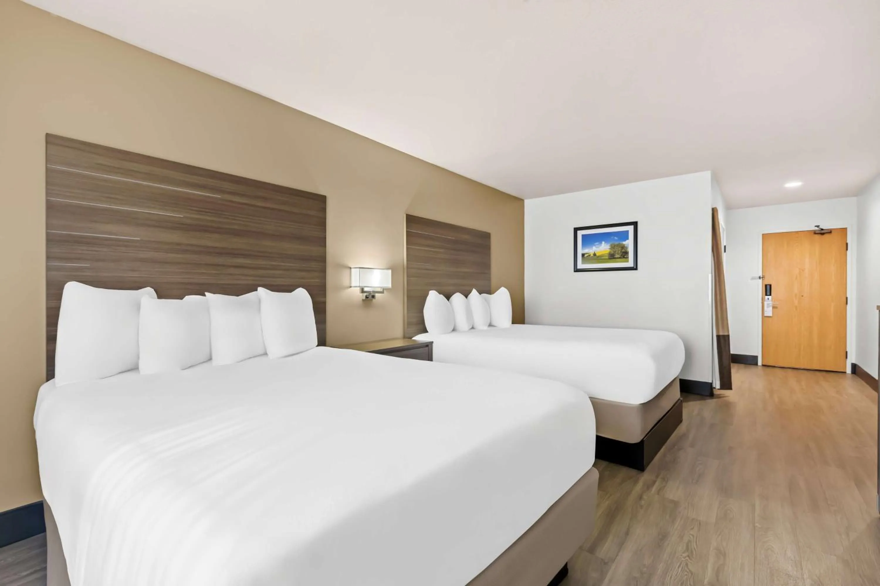 Bedroom, Bed in Best Western Plus Caldwell Inn & Suites