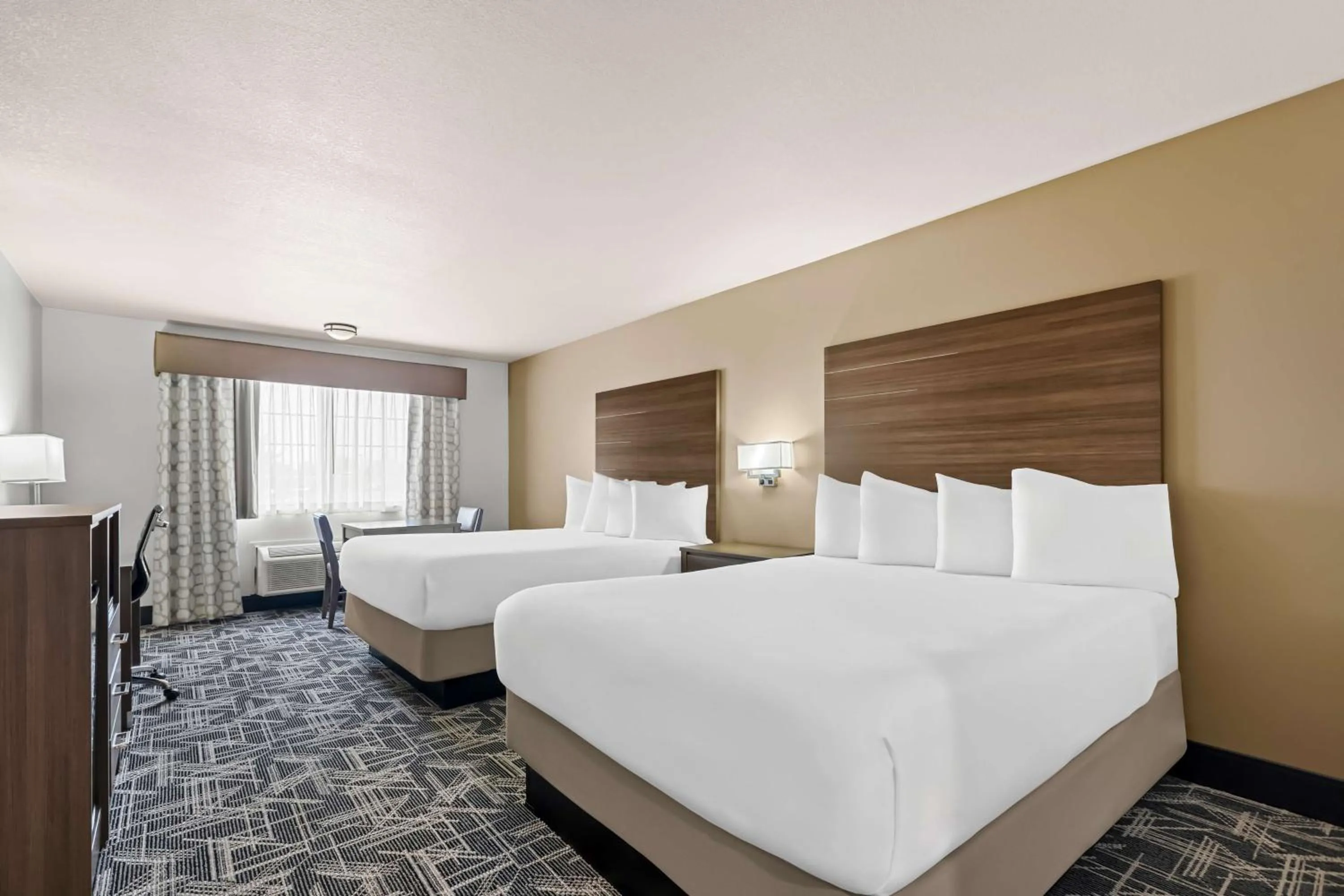 Bedroom, Bed in Best Western Plus Caldwell Inn & Suites