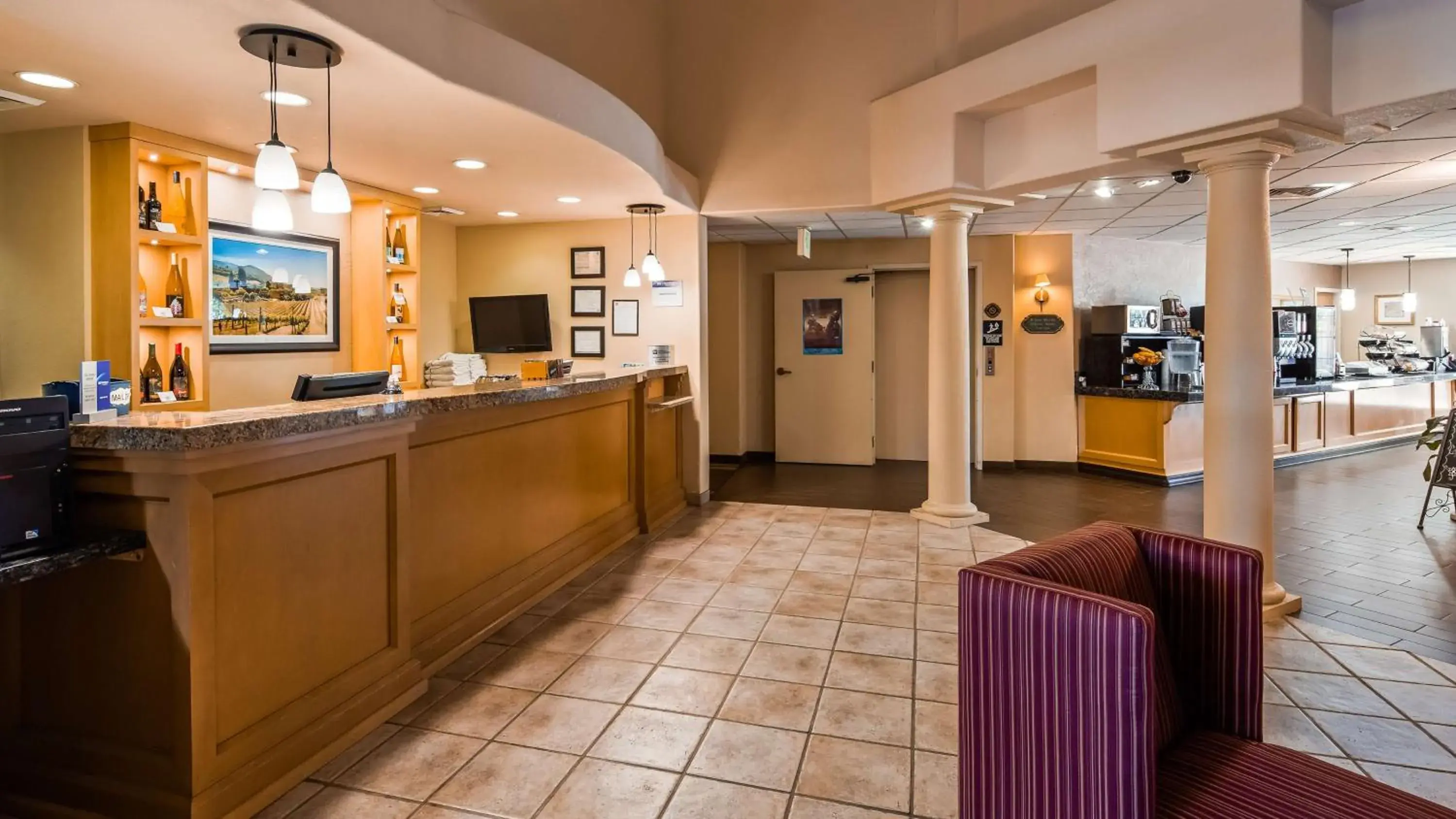 Lobby or reception in Best Western Plus Caldwell Inn & Suites Lobby or reception in Best Western Plus Caldwell Inn & Suites