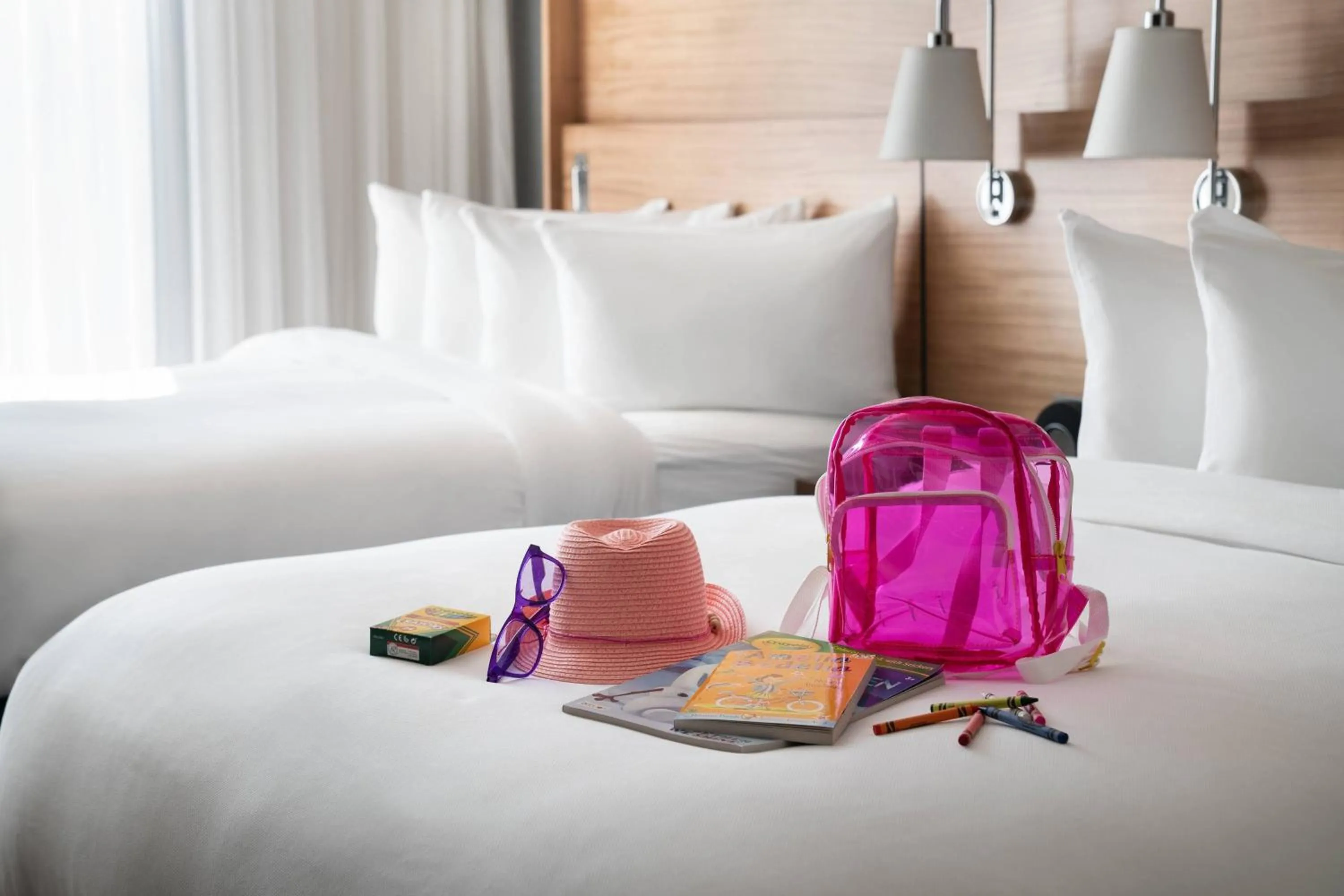 Other, Bed in The Jacquard, Autograph Collection